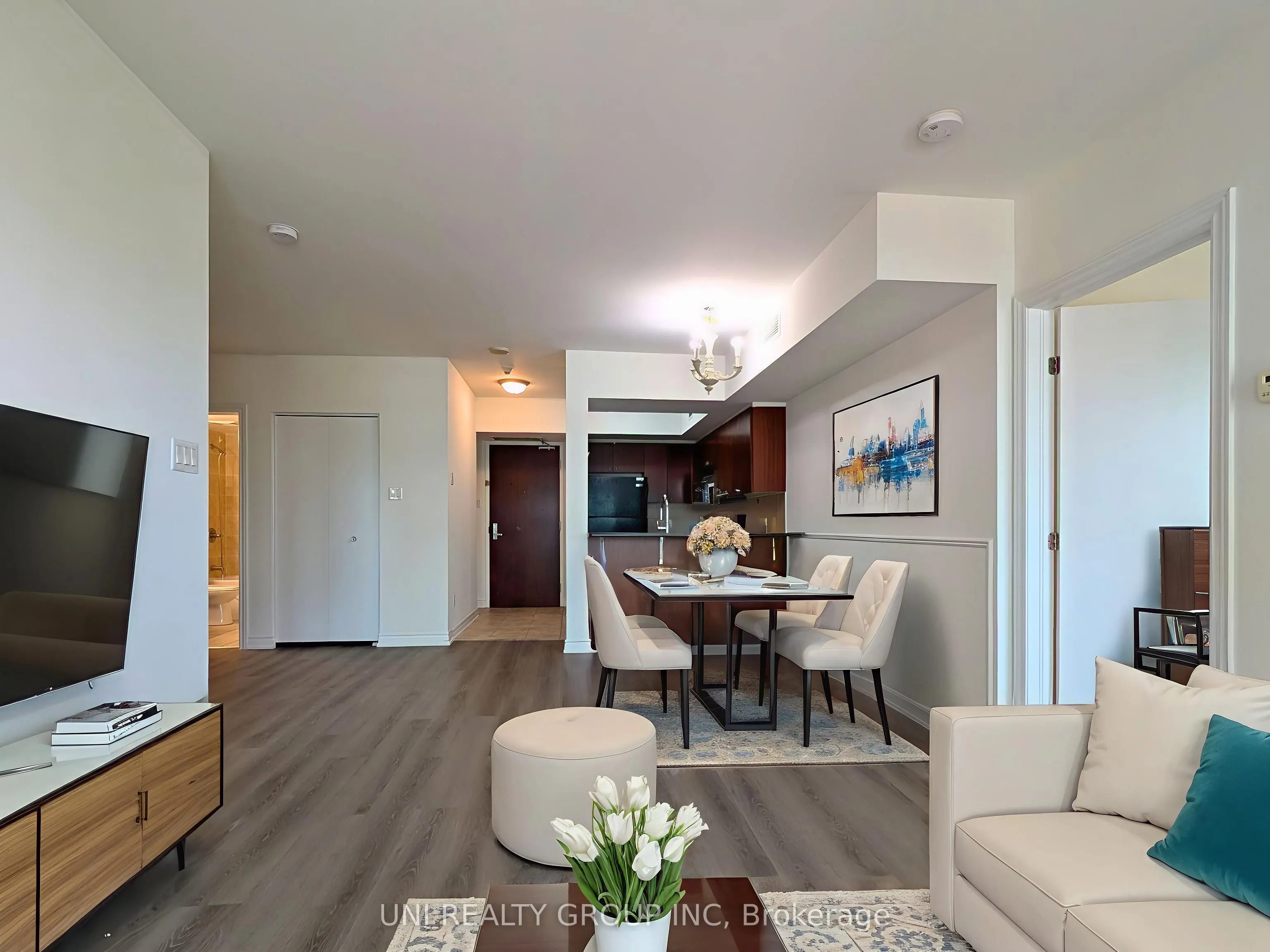 200 RIDEAU Street, #302