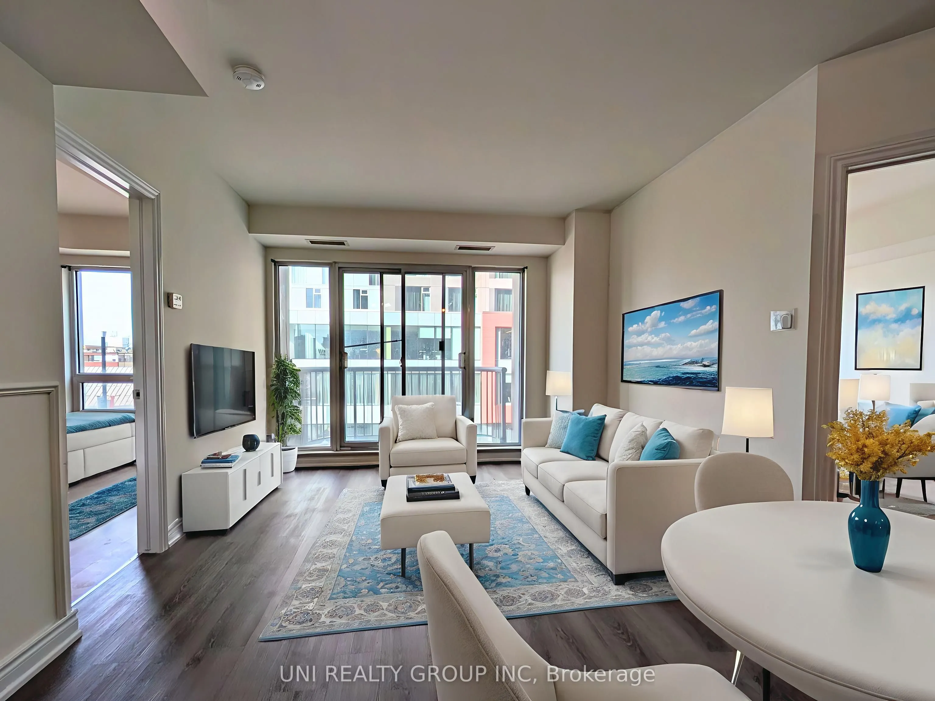 200 RIDEAU Street, #302