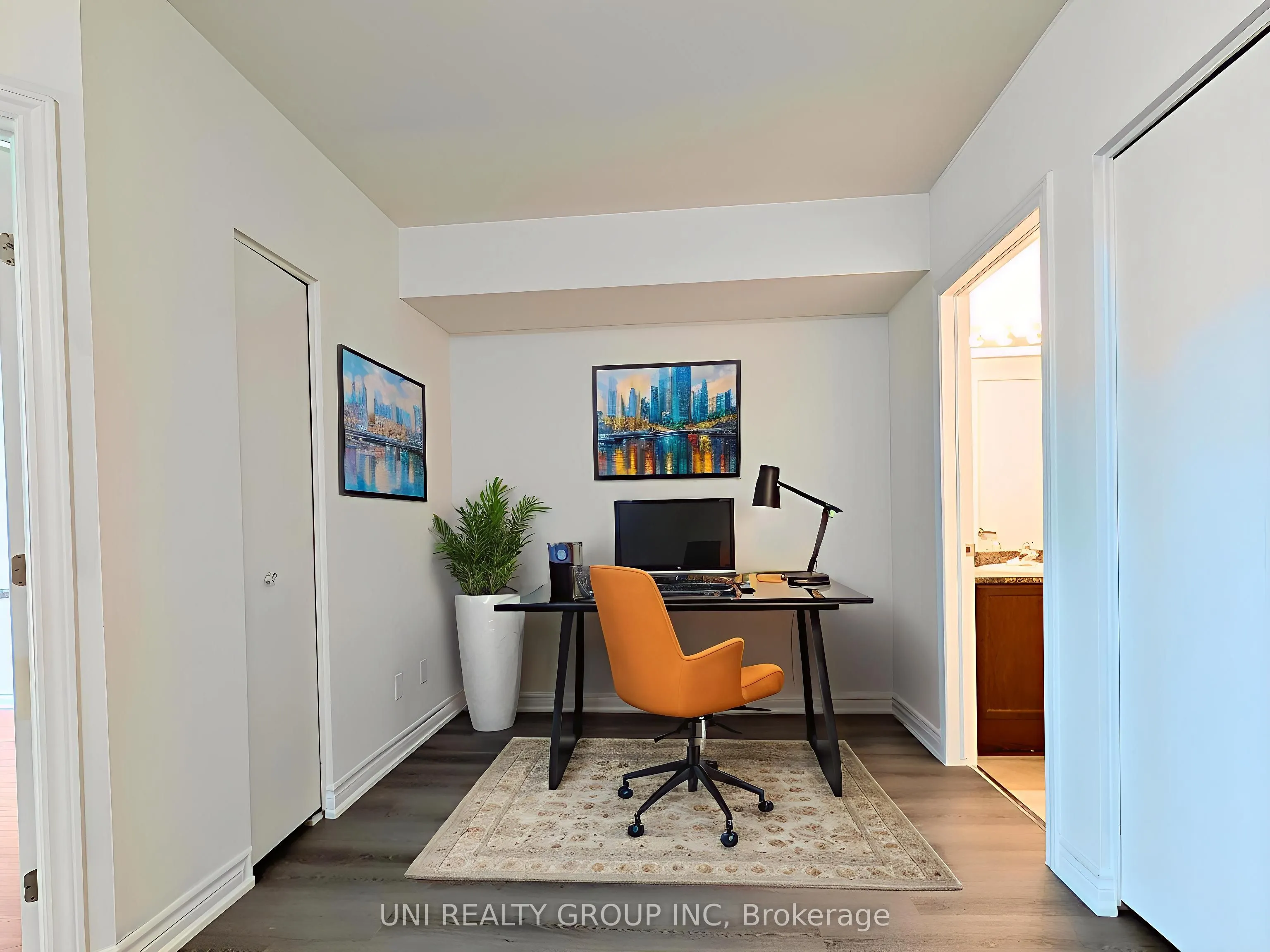 200 RIDEAU Street, #302