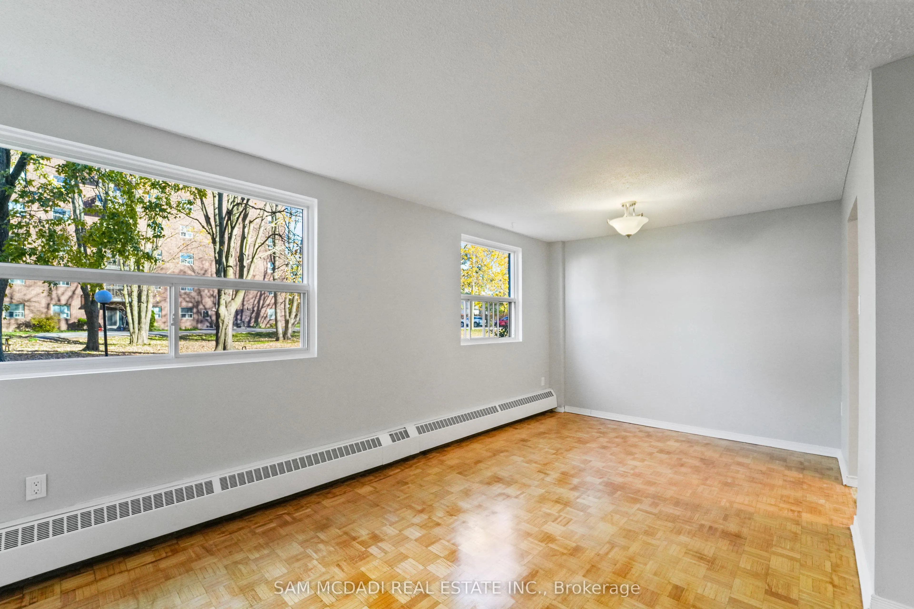 47 MUNROE Street, #103