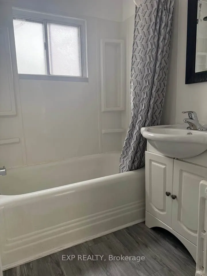 45 Louisa Street, #3