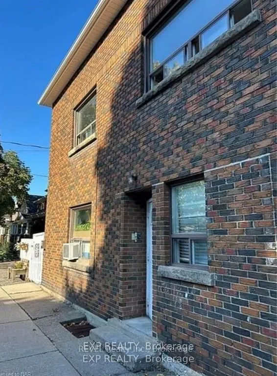 45 Louisa Street, #3