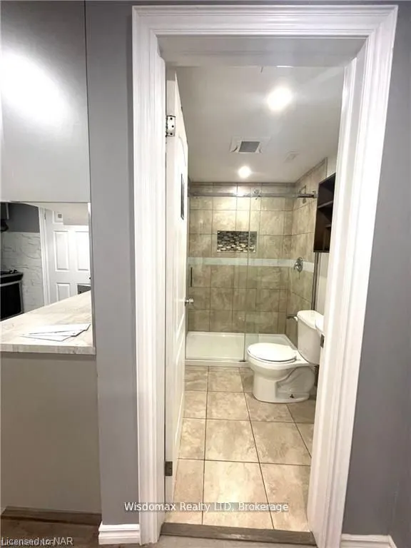 7729 Hackberry Trail N