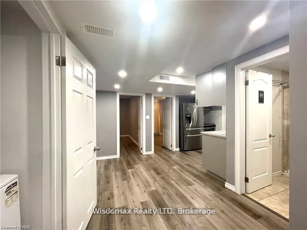 7729 Hackberry Trail N