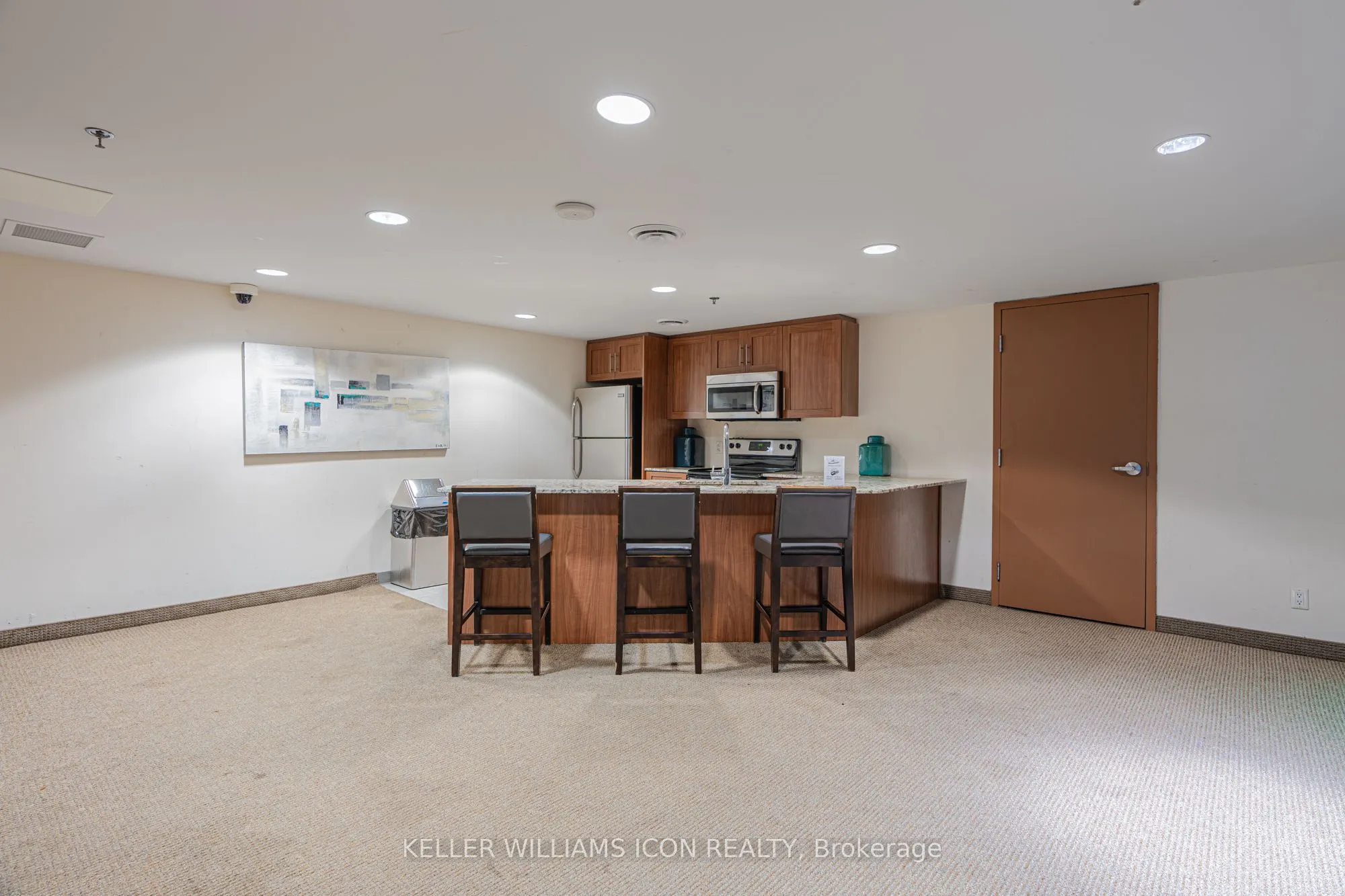 195 Besserer Street, #2209