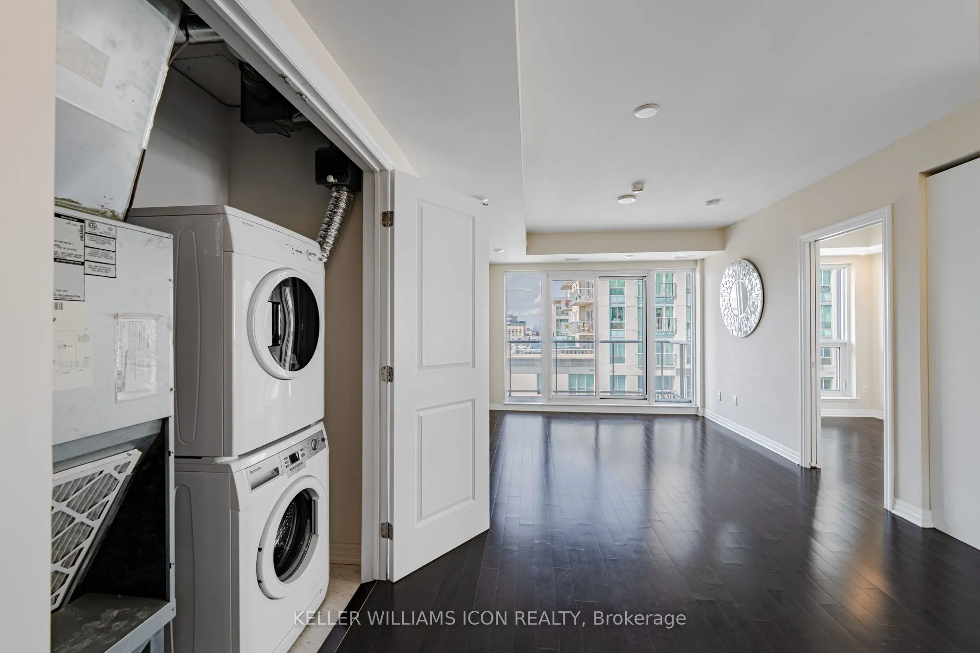 195 Besserer Street, #2209