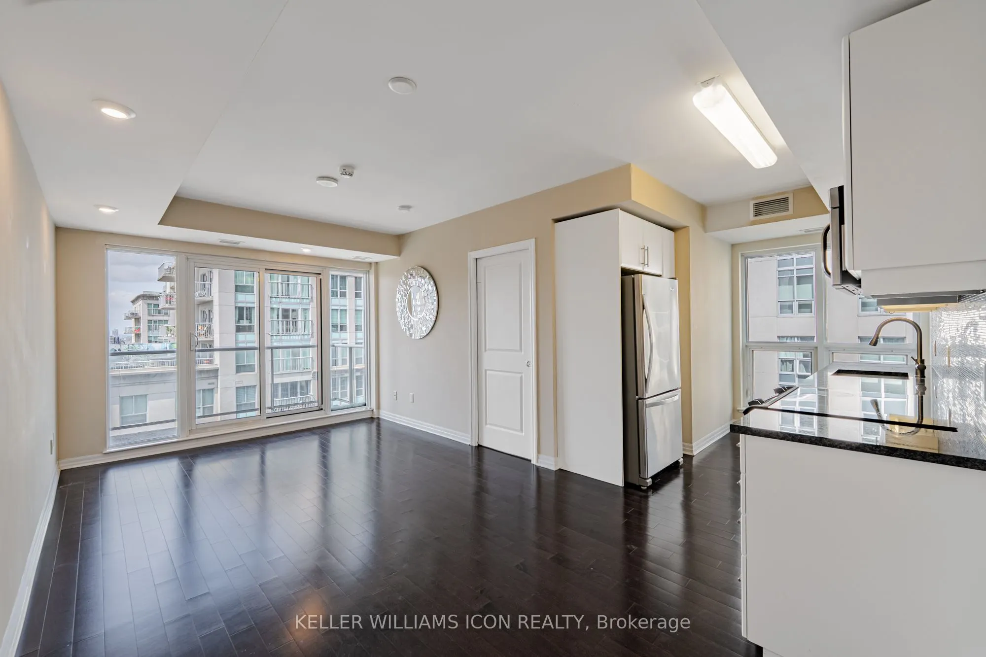 195 Besserer Street, #2209