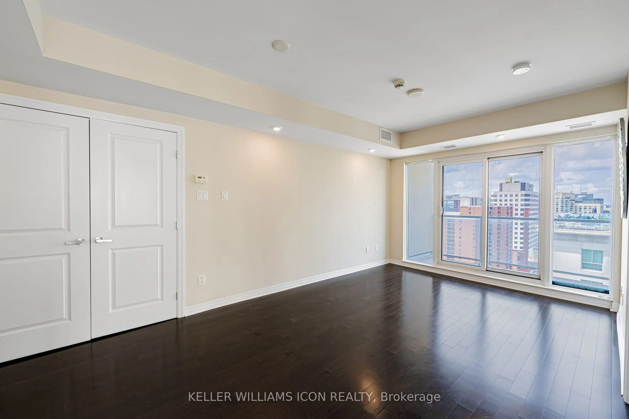 195 Besserer Street, #2209