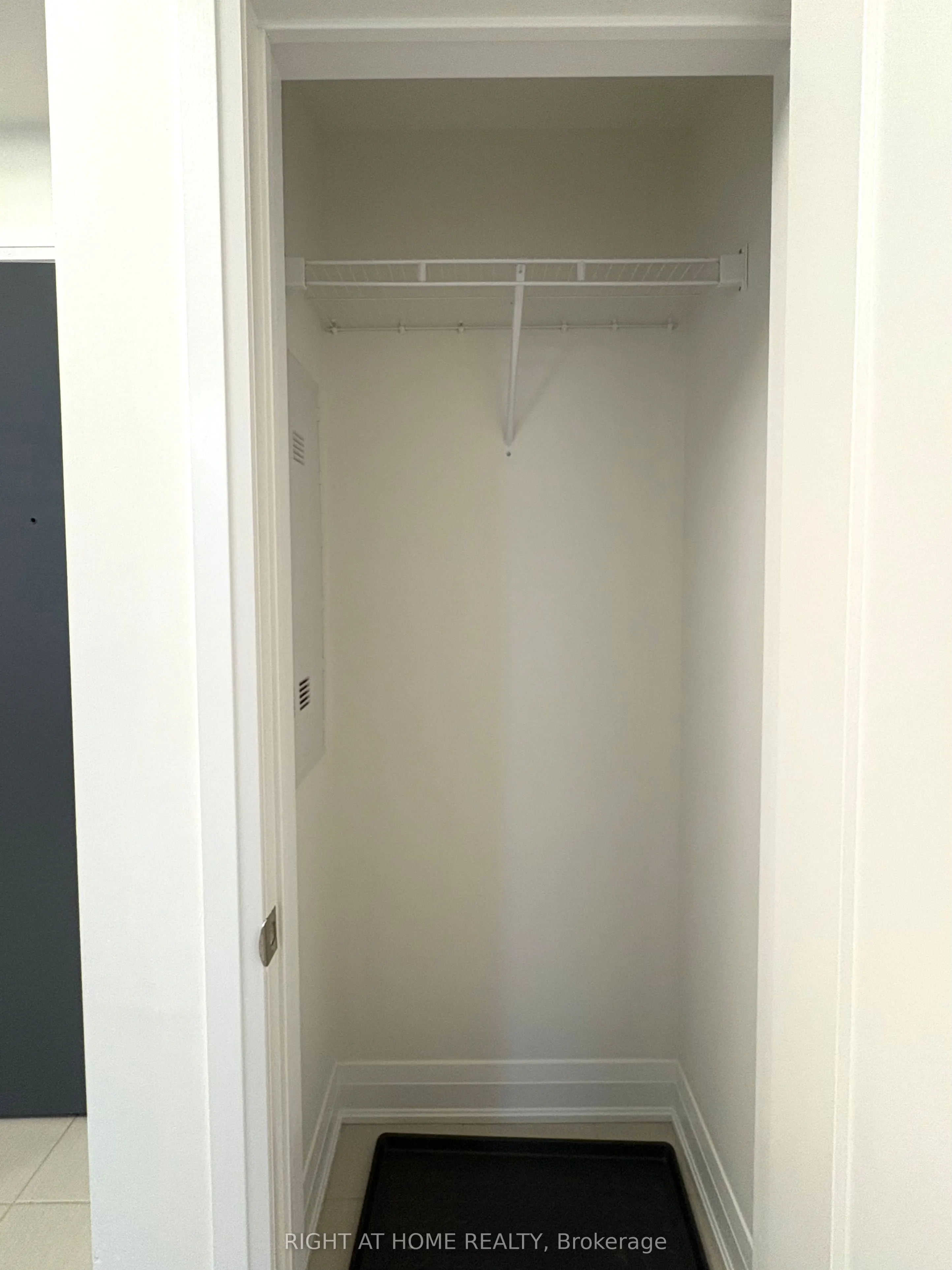 16 Concord Place, #513