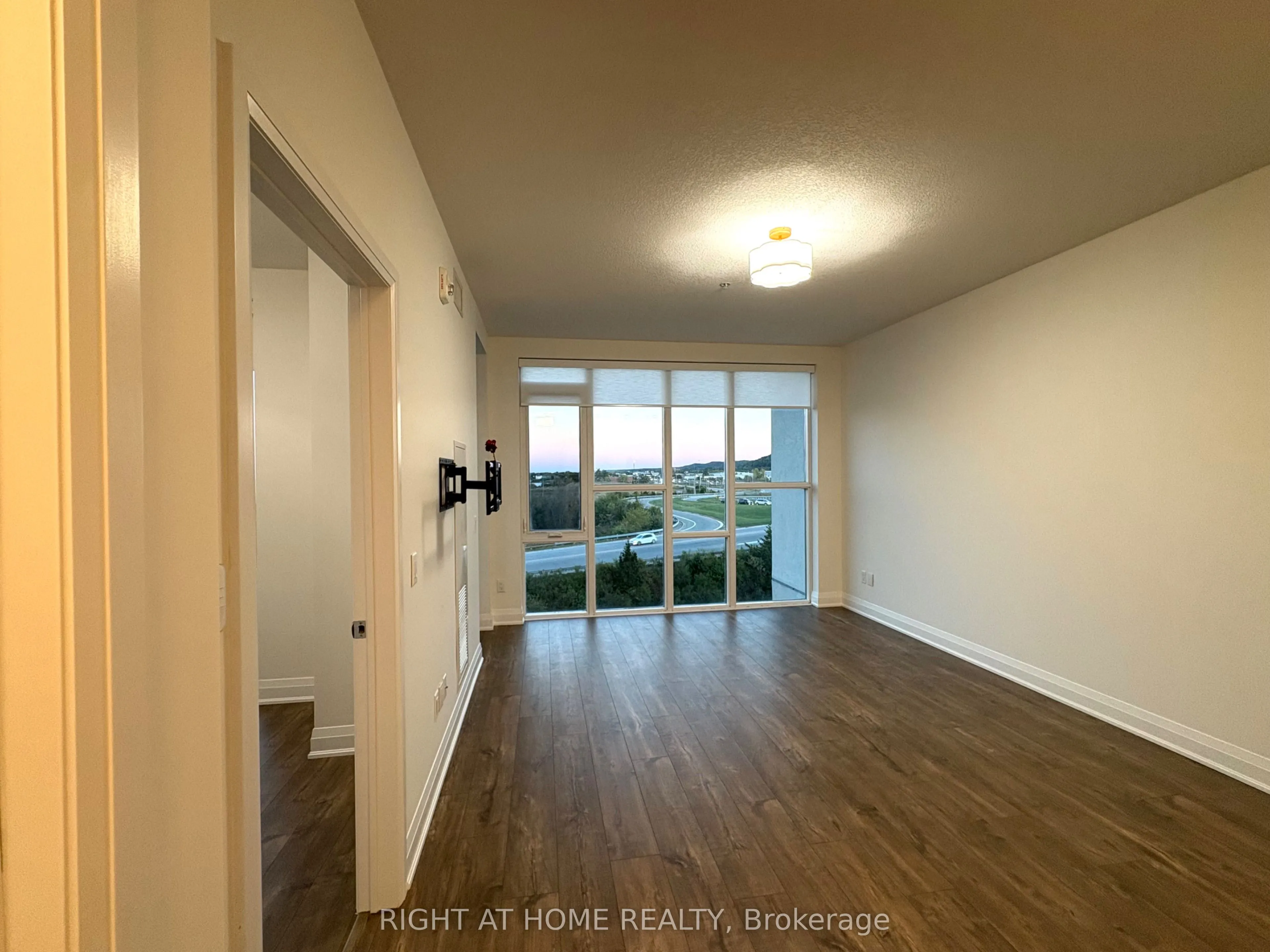 16 Concord Place, #513