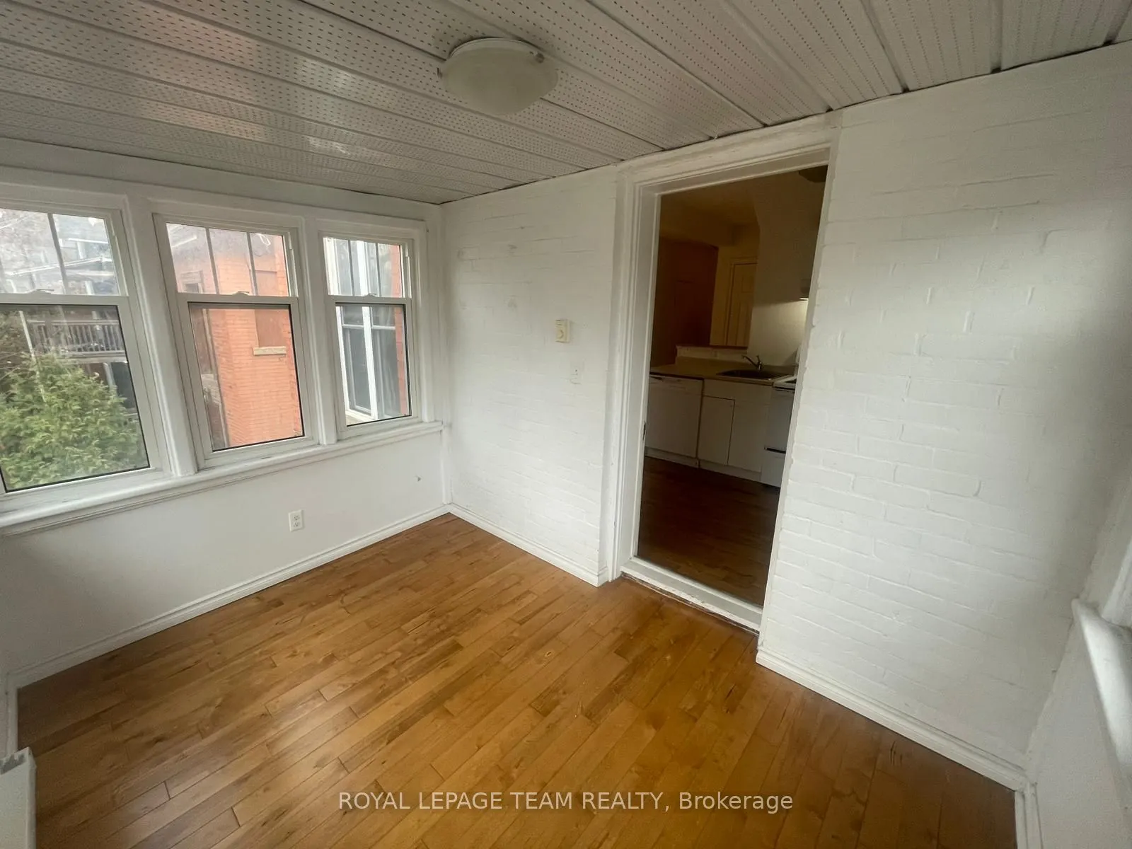 519 Lyon Street N, #2