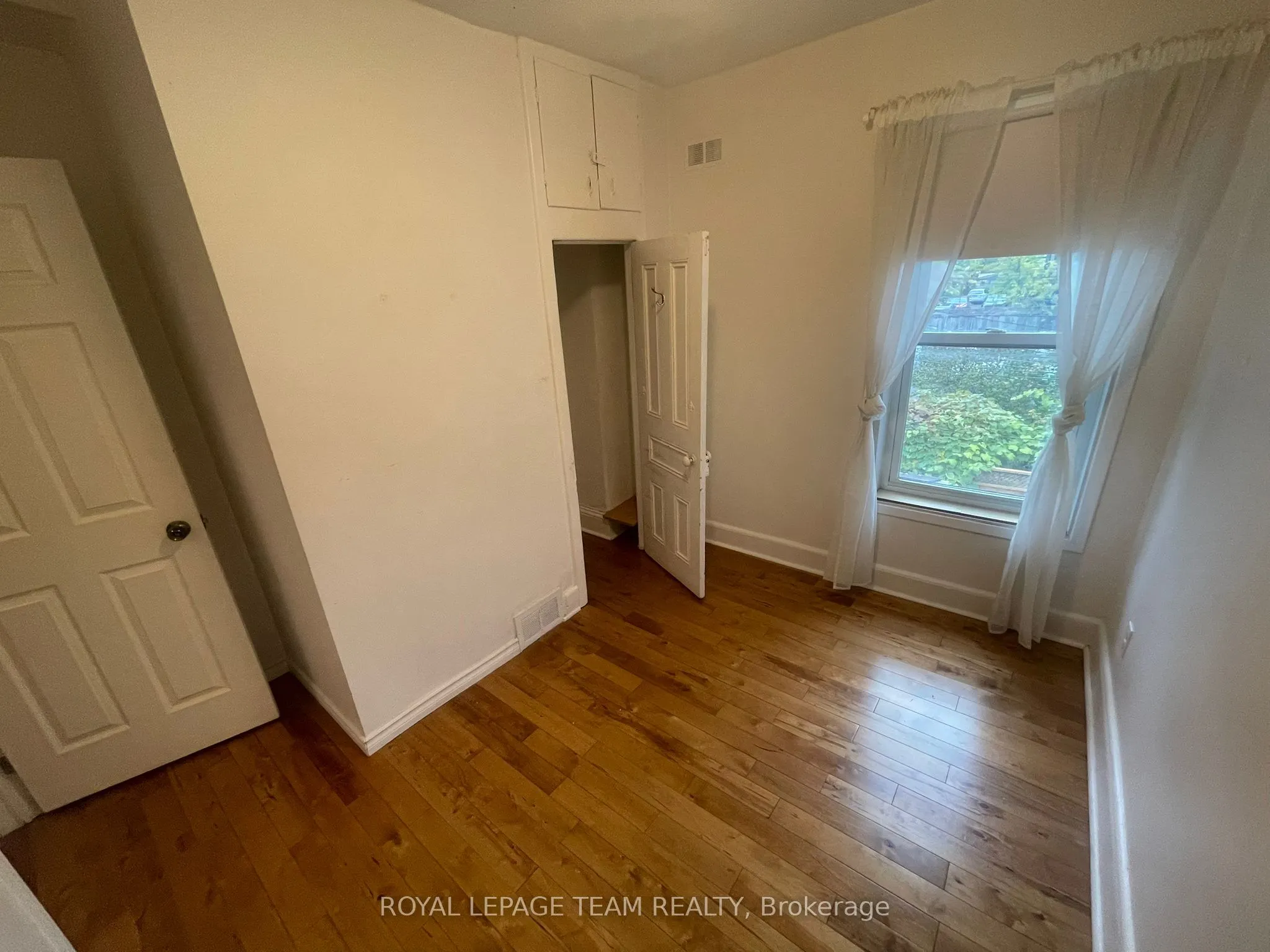 519 Lyon Street N, #2