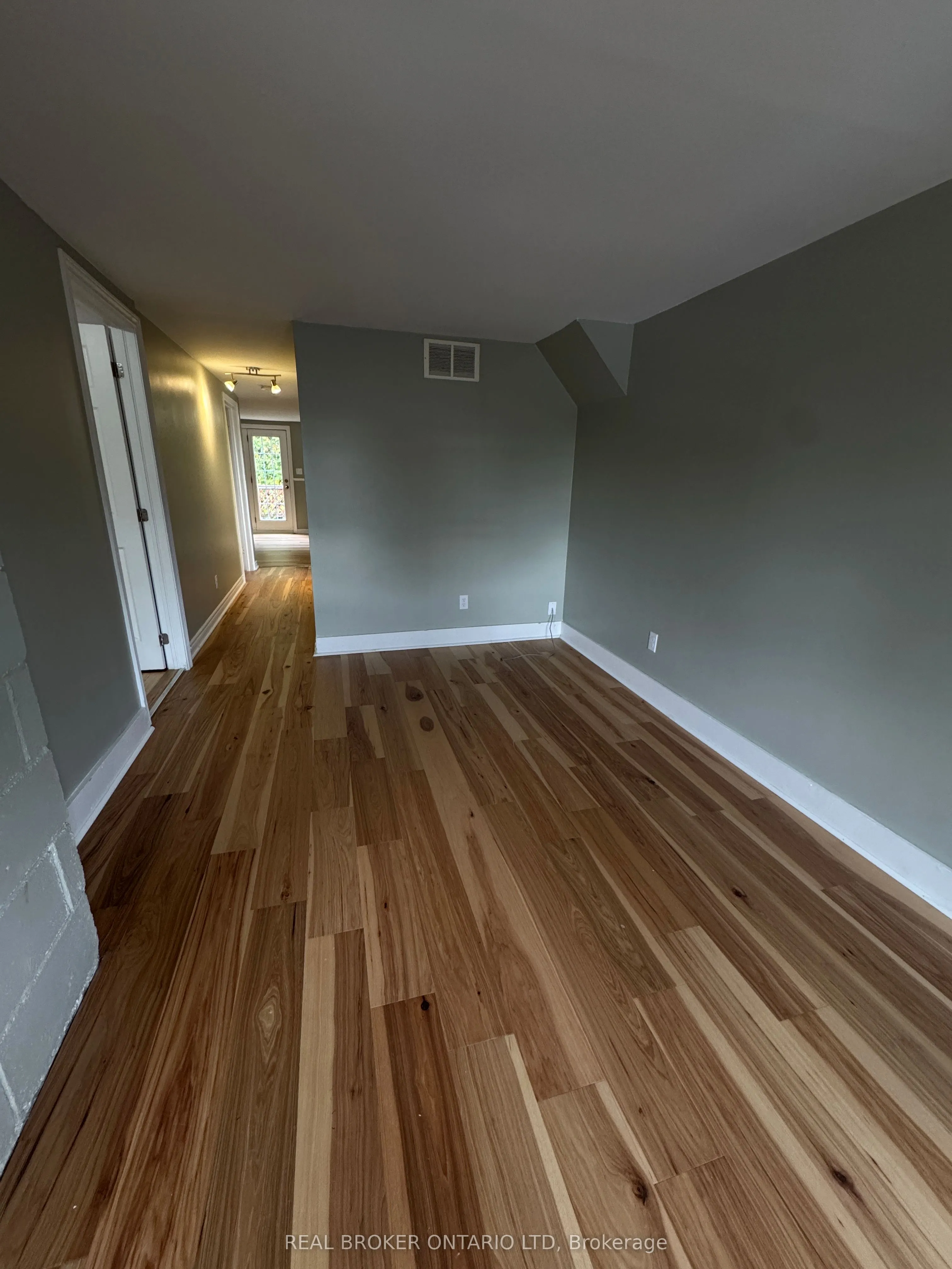 2 Norfolk County Road S, #30