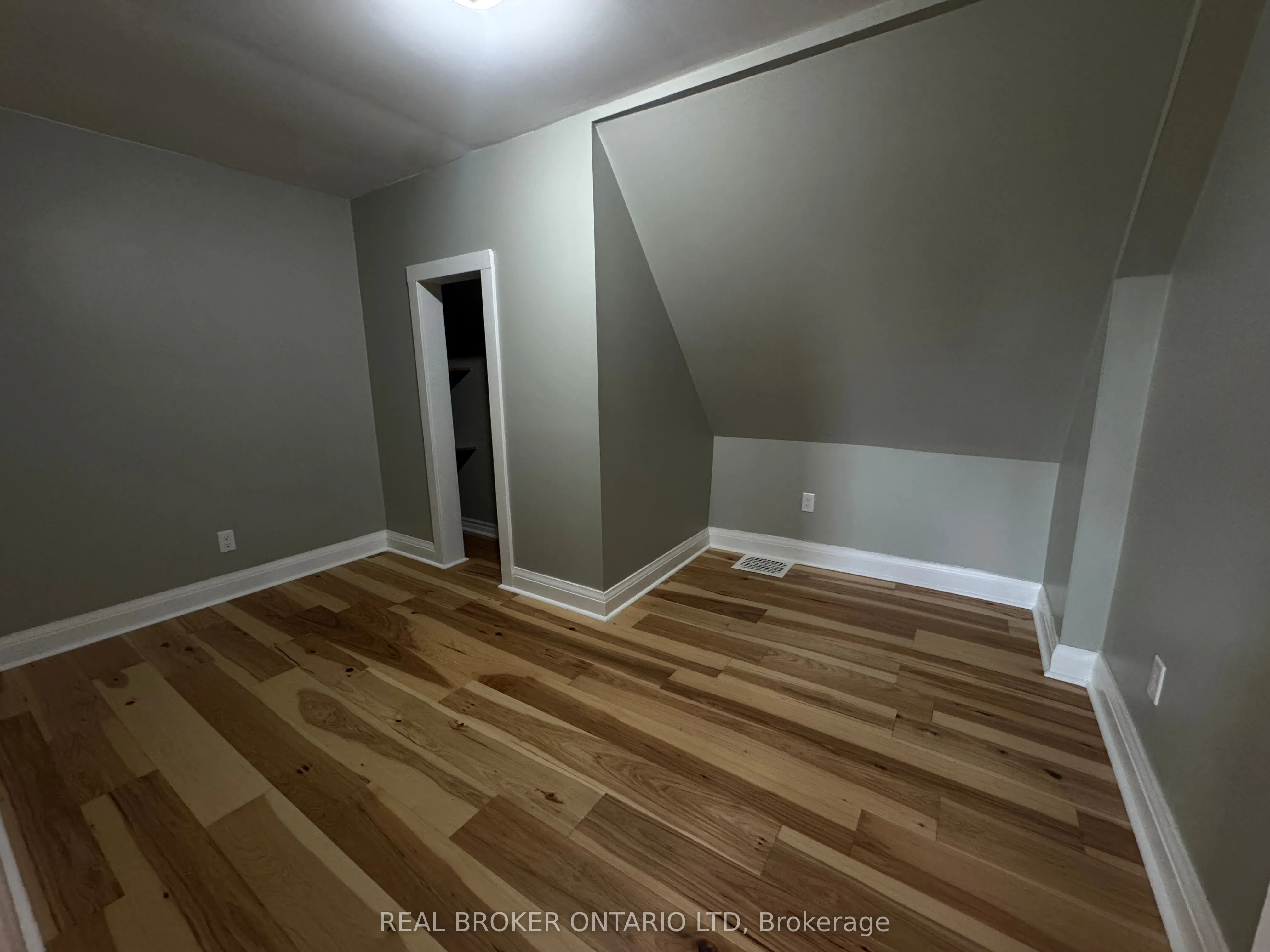 2 Norfolk County Road S, #30