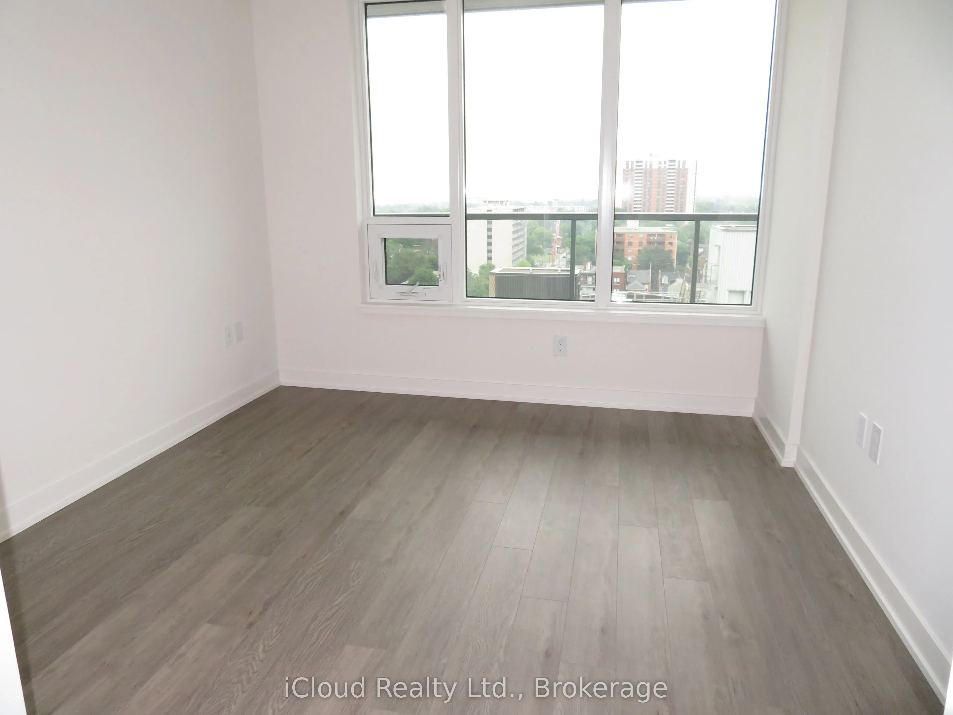 212 King William Street E, #1104