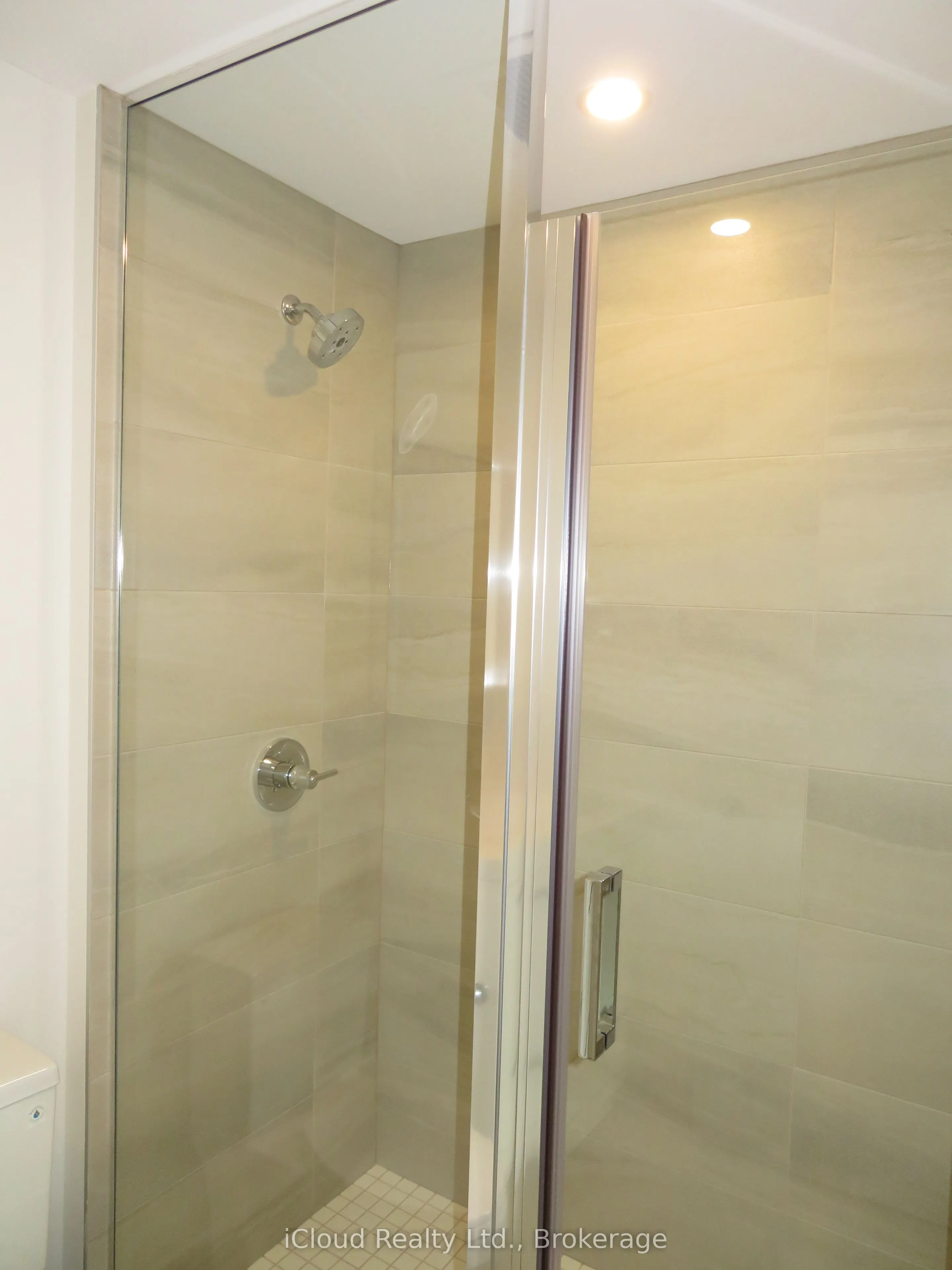 212 King William Street E, #1104