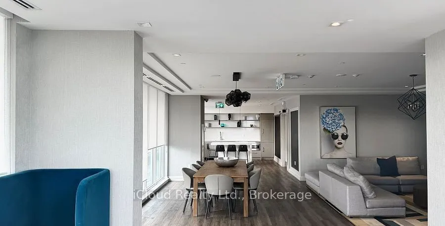 212 King William Street E, #1104