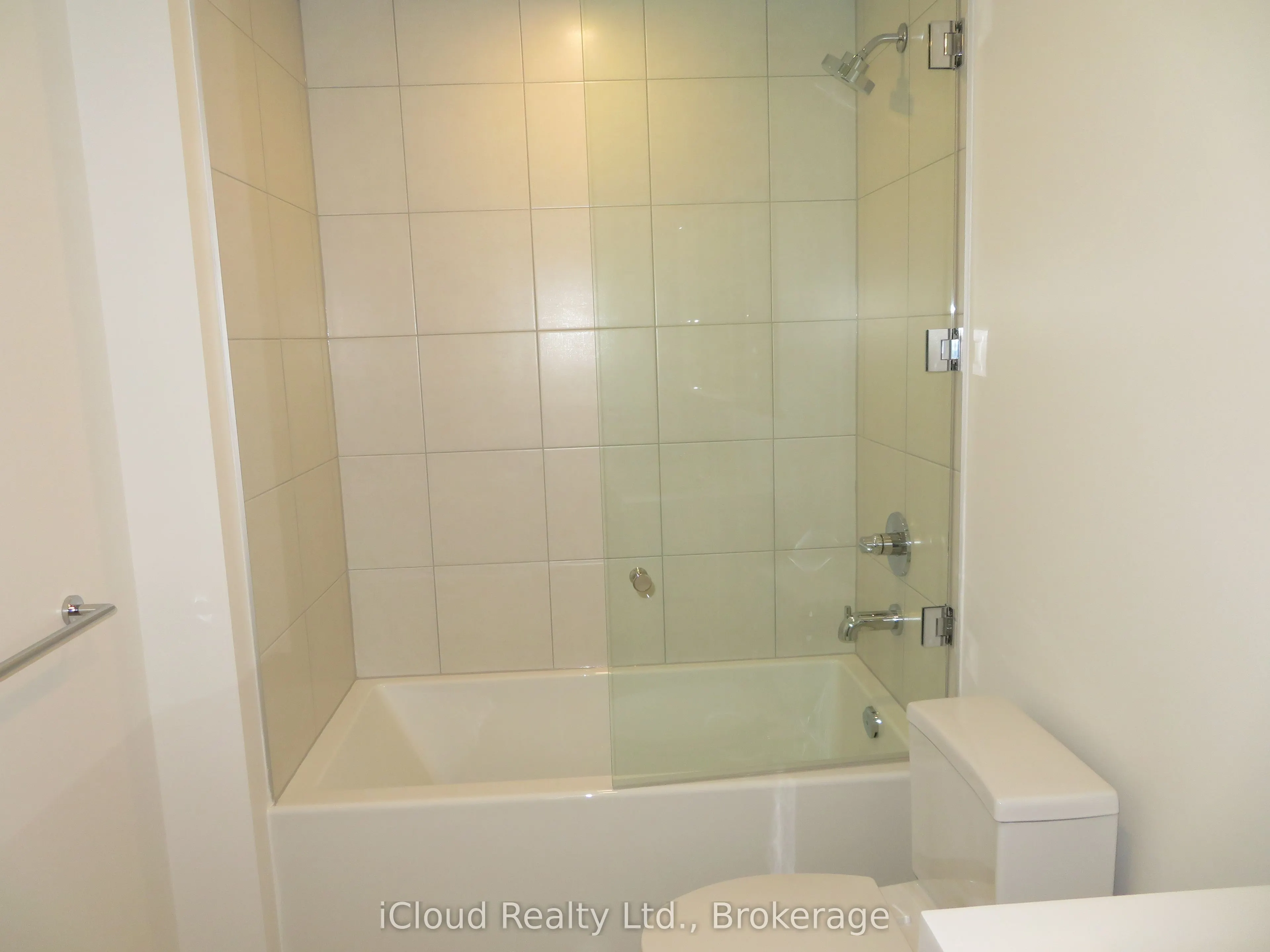 212 King William Street E, #1104