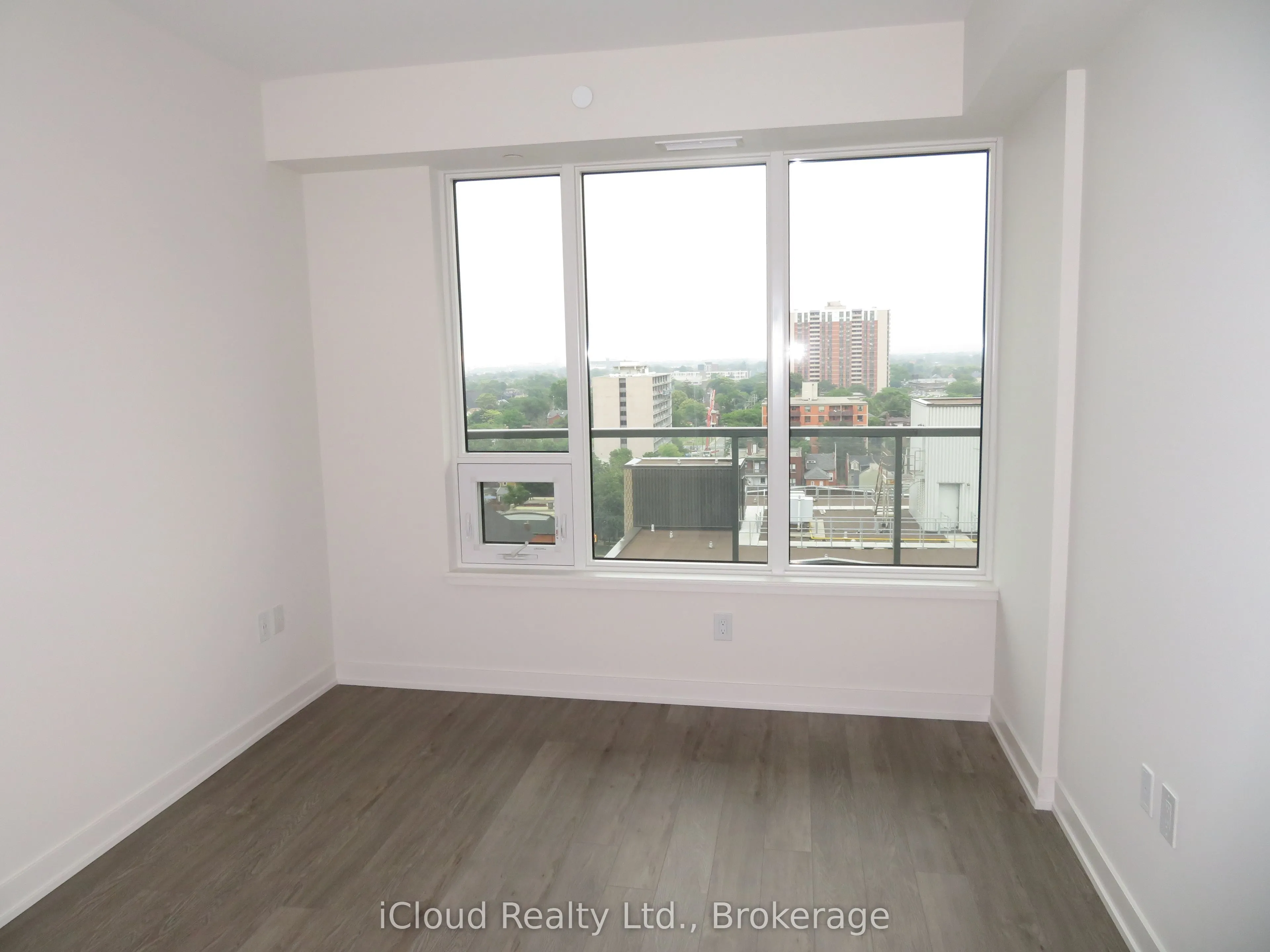 212 King William Street E, #1104