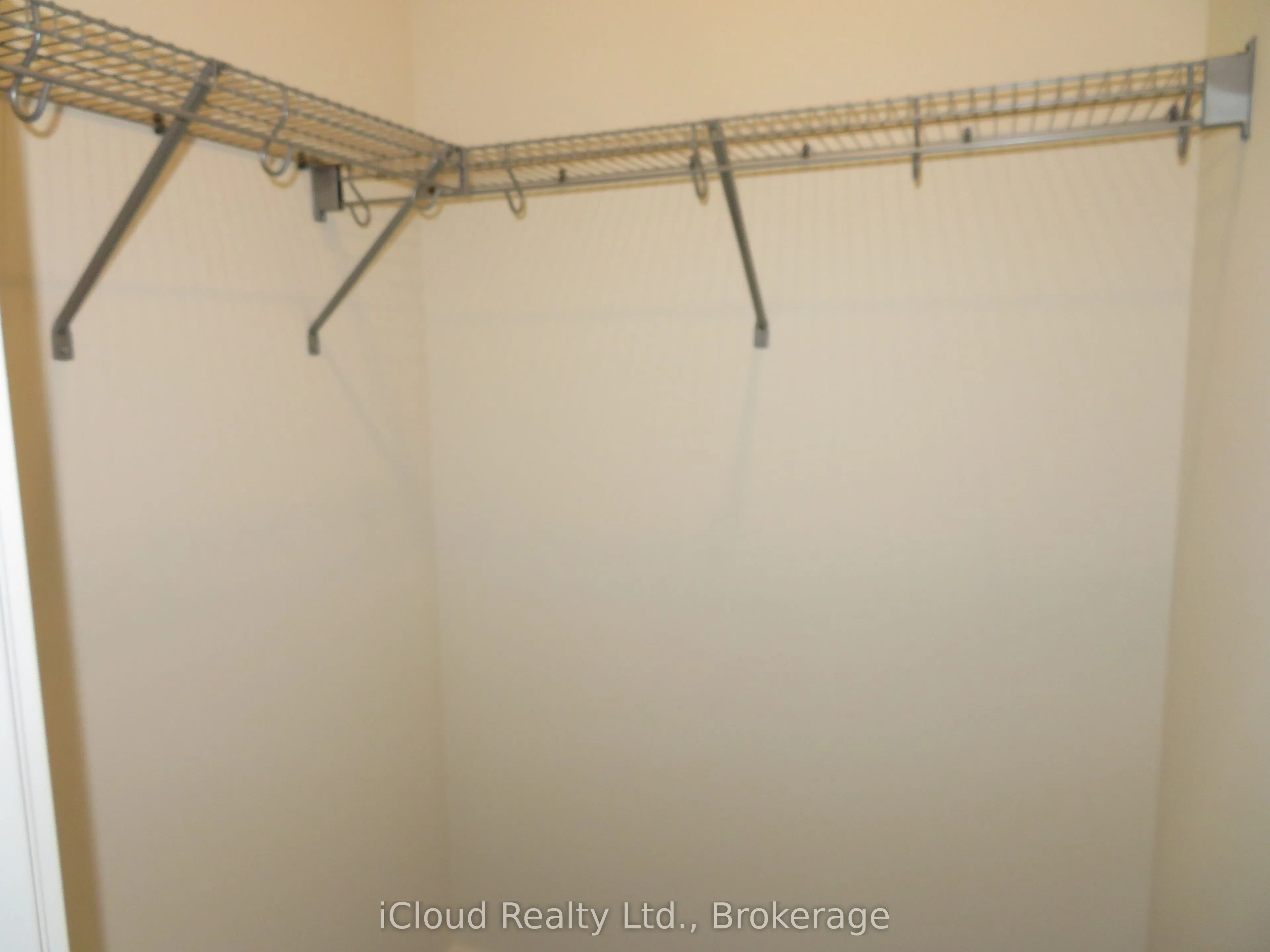 212 King William Street E, #1104