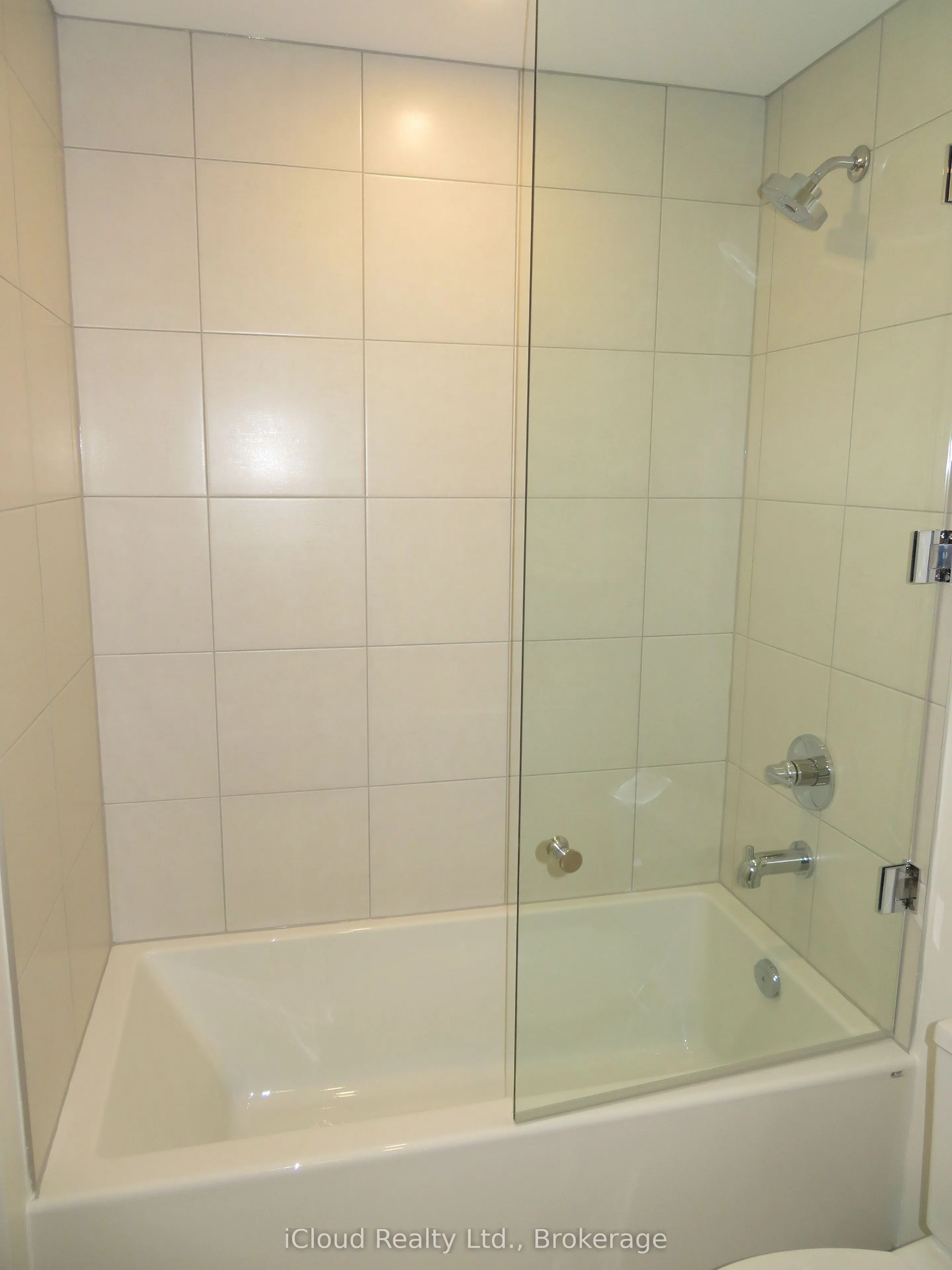 212 King William Street E, #1104