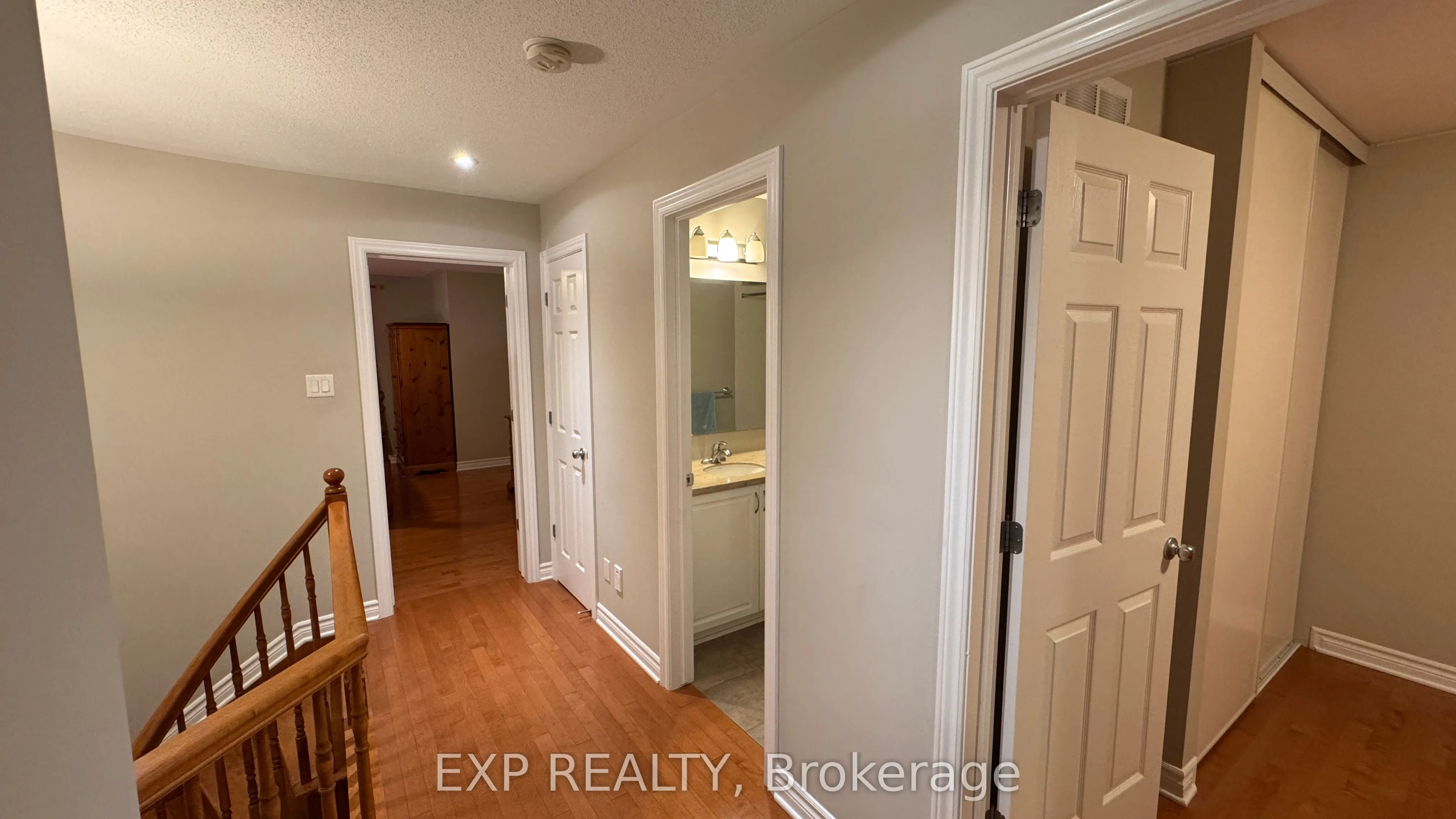 356 Tourmaline Crescent