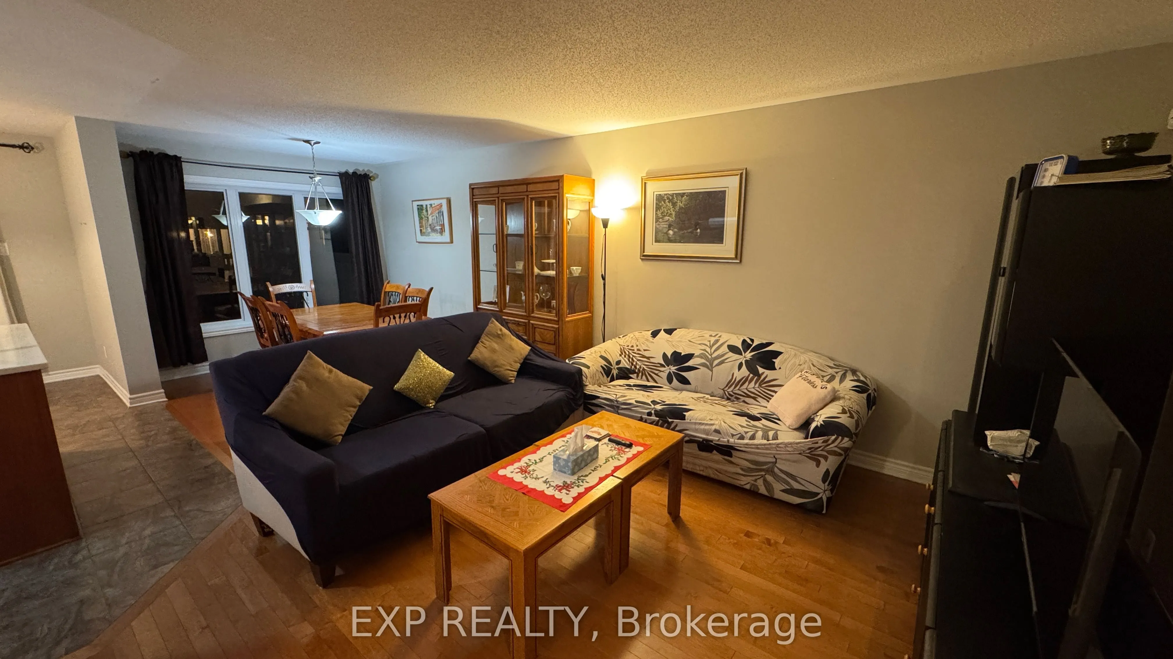 356 Tourmaline Crescent