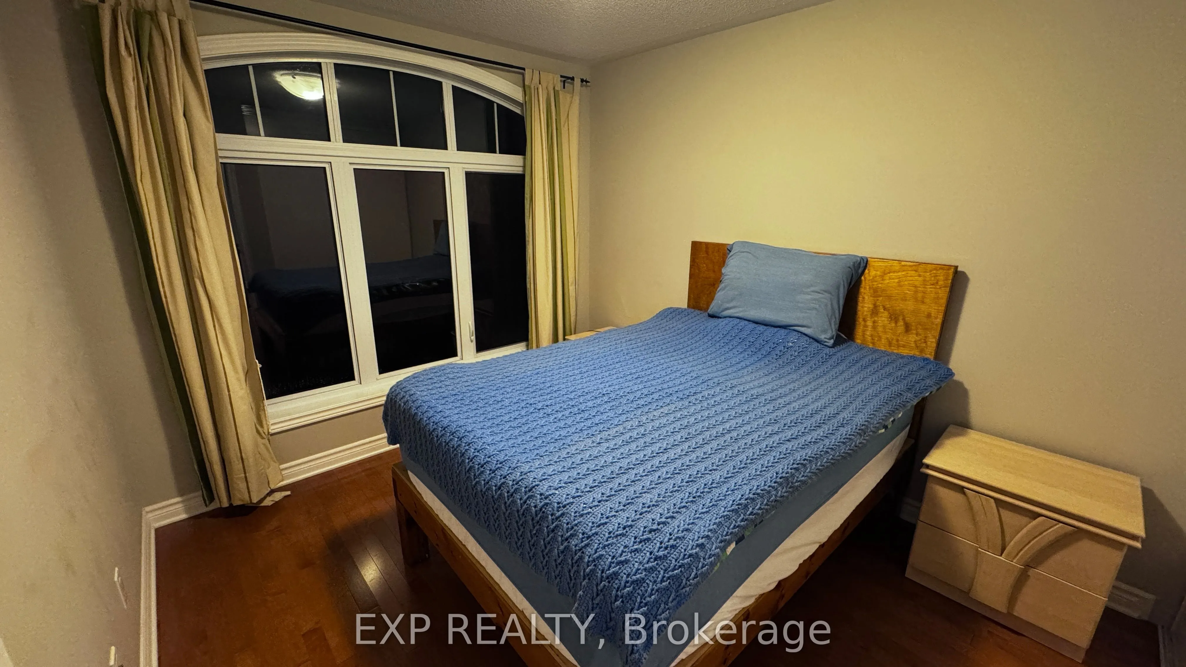 356 Tourmaline Crescent