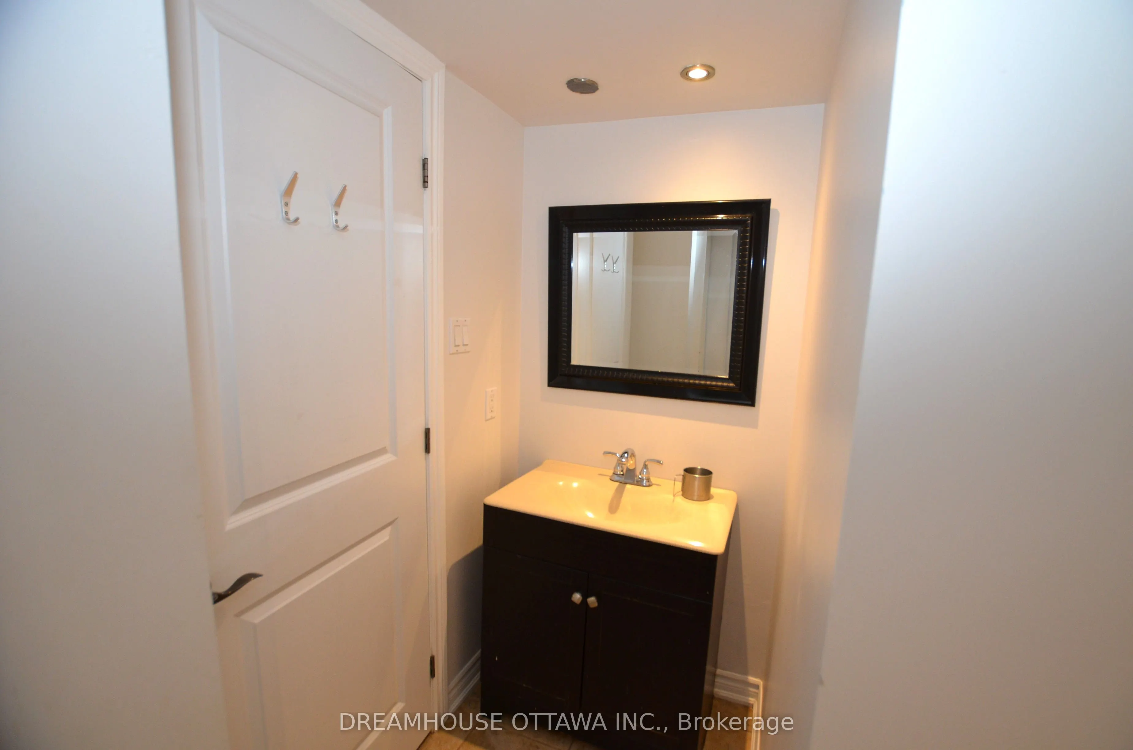 1490 Heron Road, #107