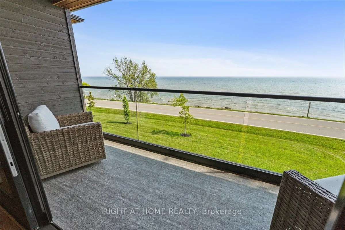 17 Bluewater Parkway