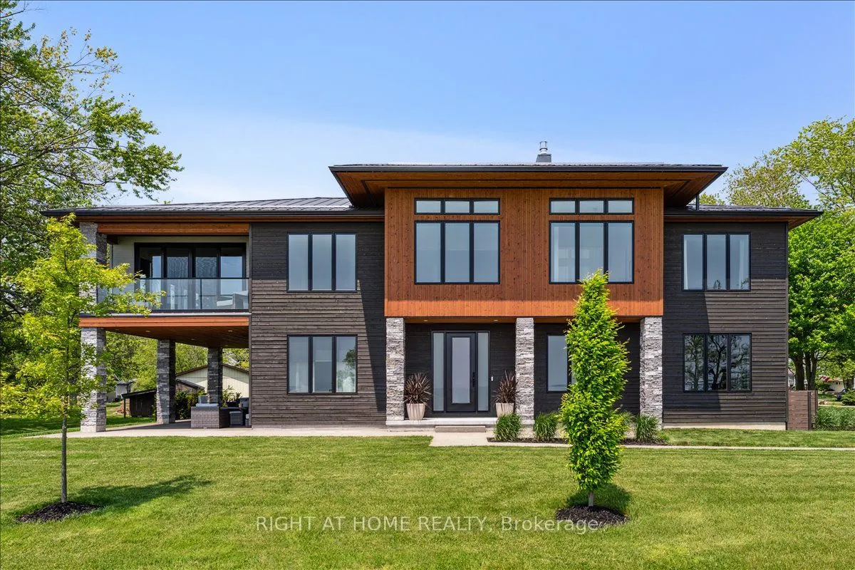 17 Bluewater Parkway