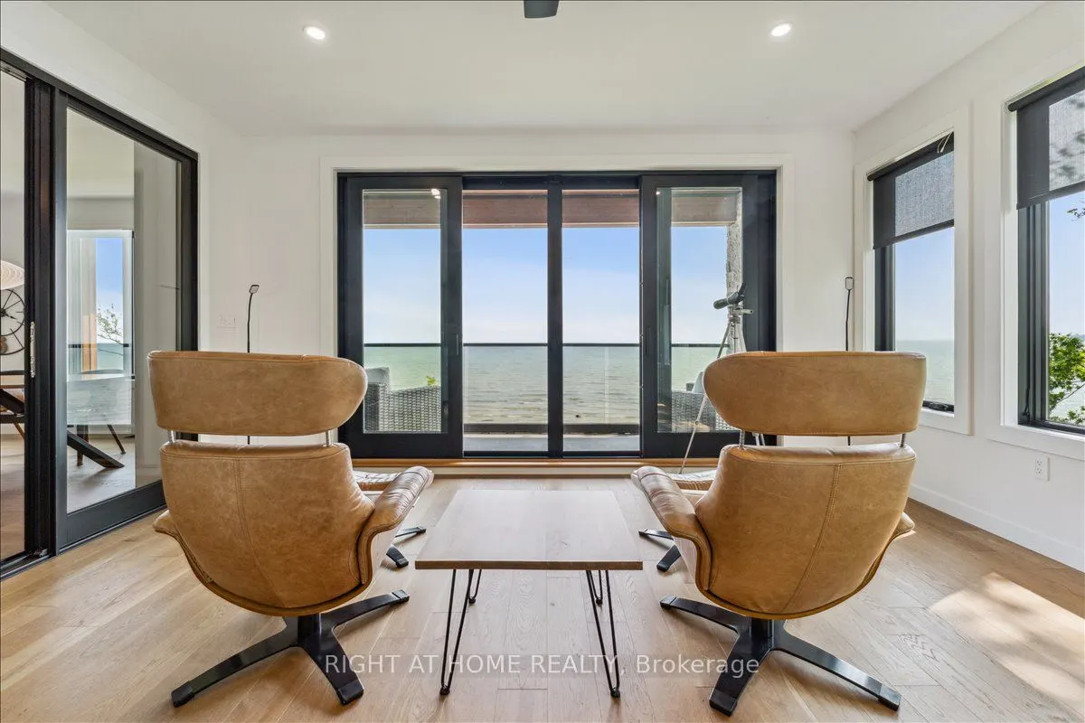 17 Bluewater Parkway