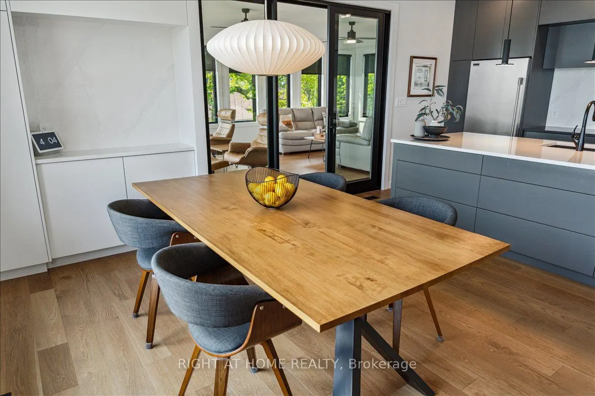 17 Bluewater Parkway