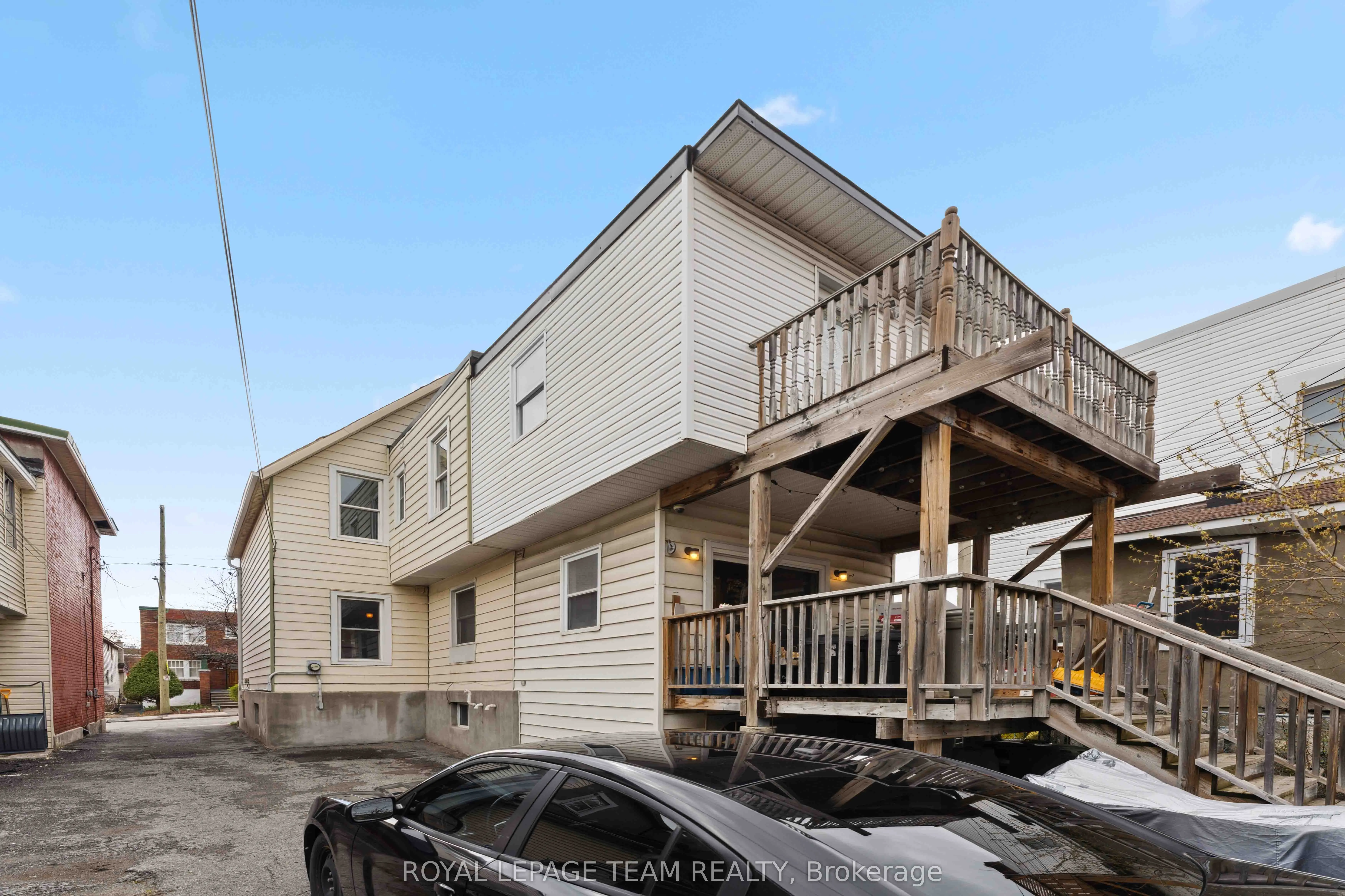 235 Cambridge Street N