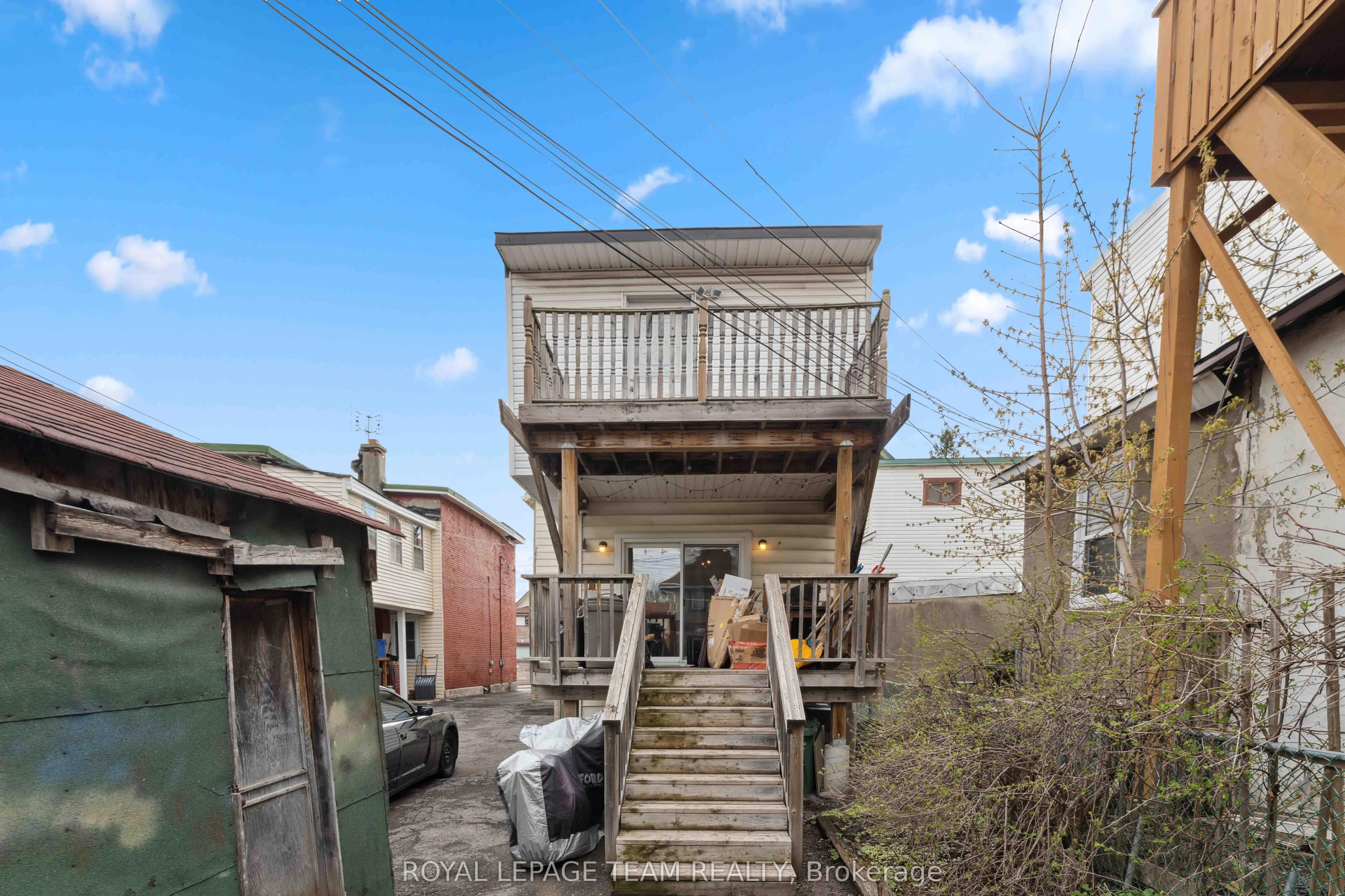 235 Cambridge Street N