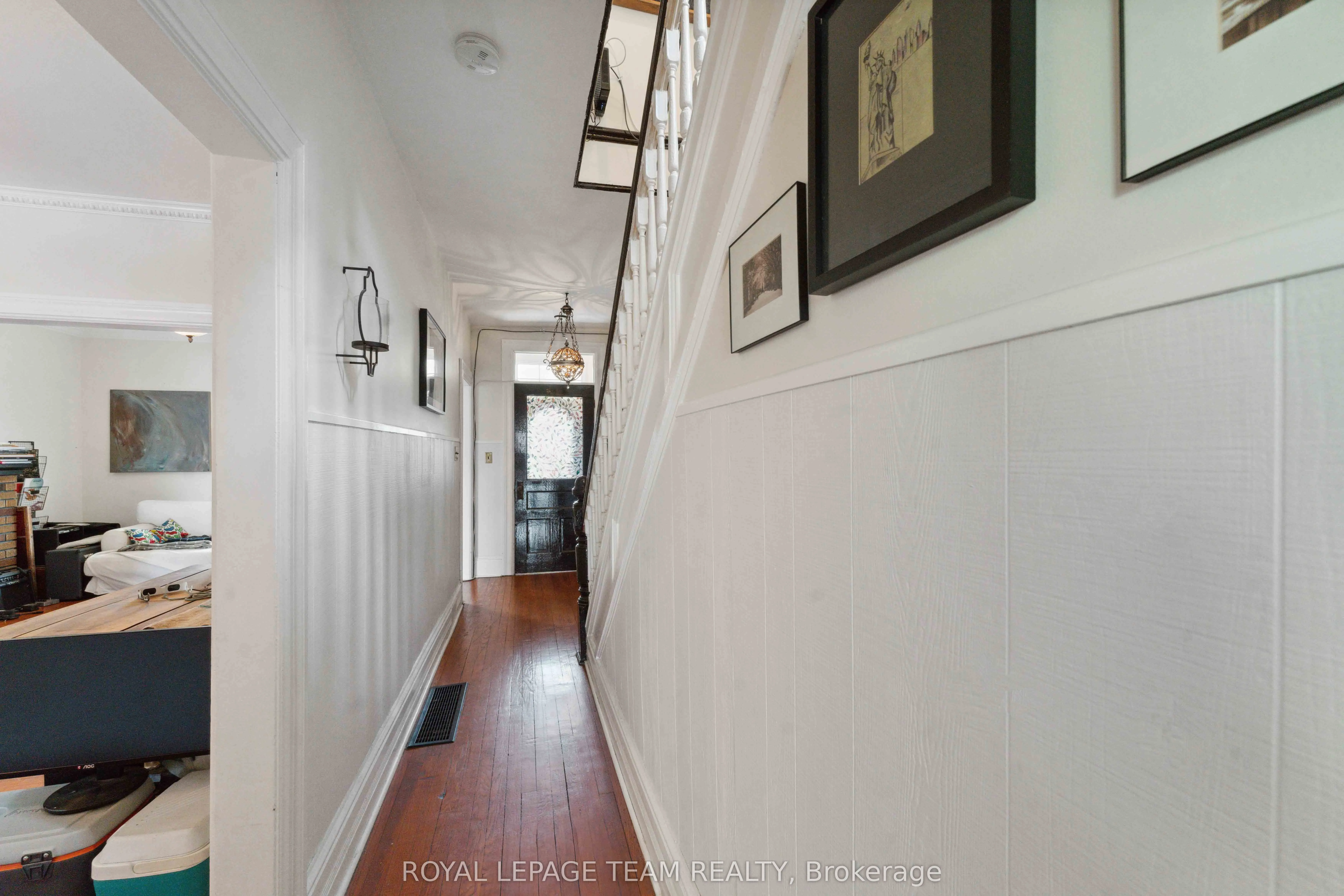 235 Cambridge Street N