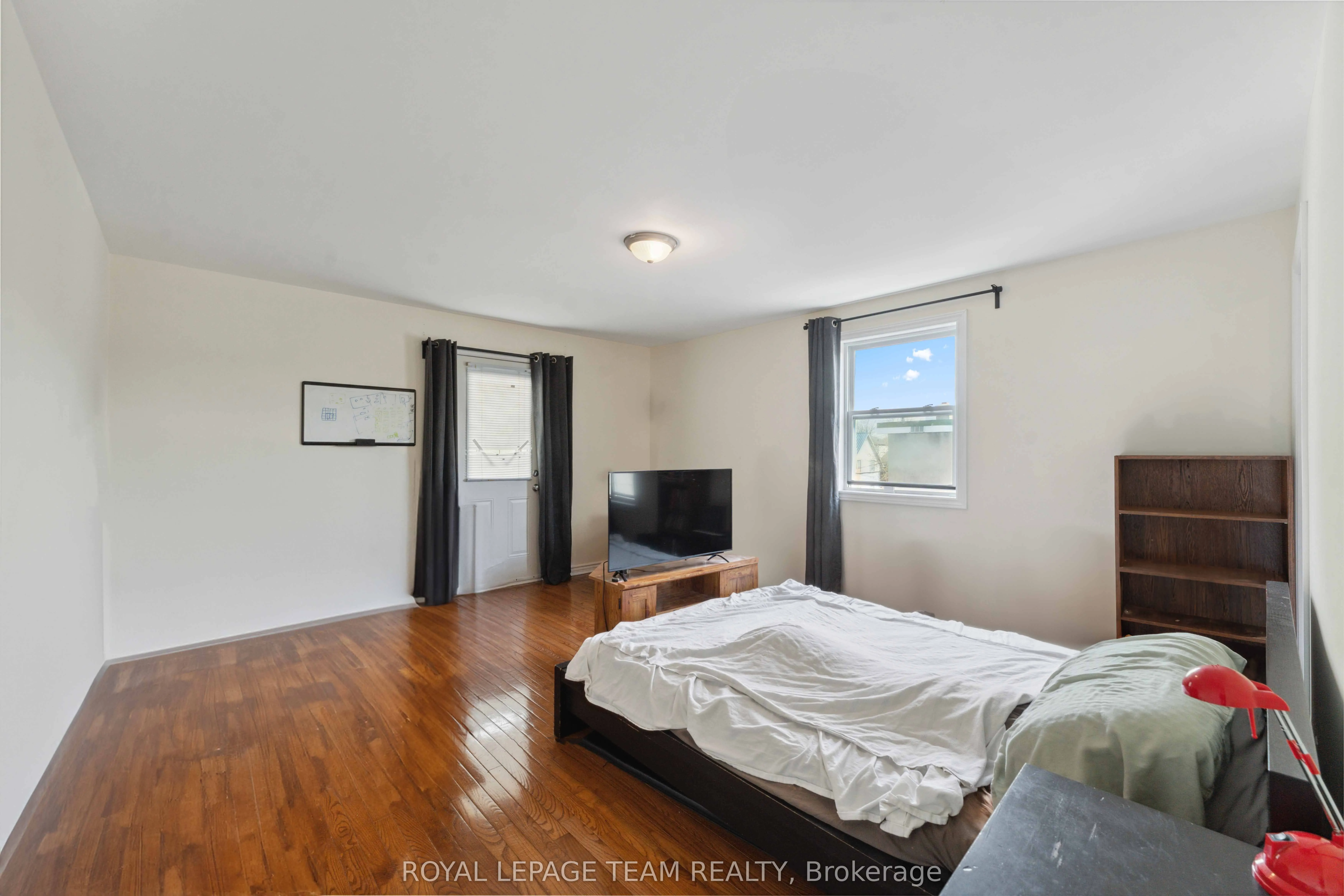 235 Cambridge Street N