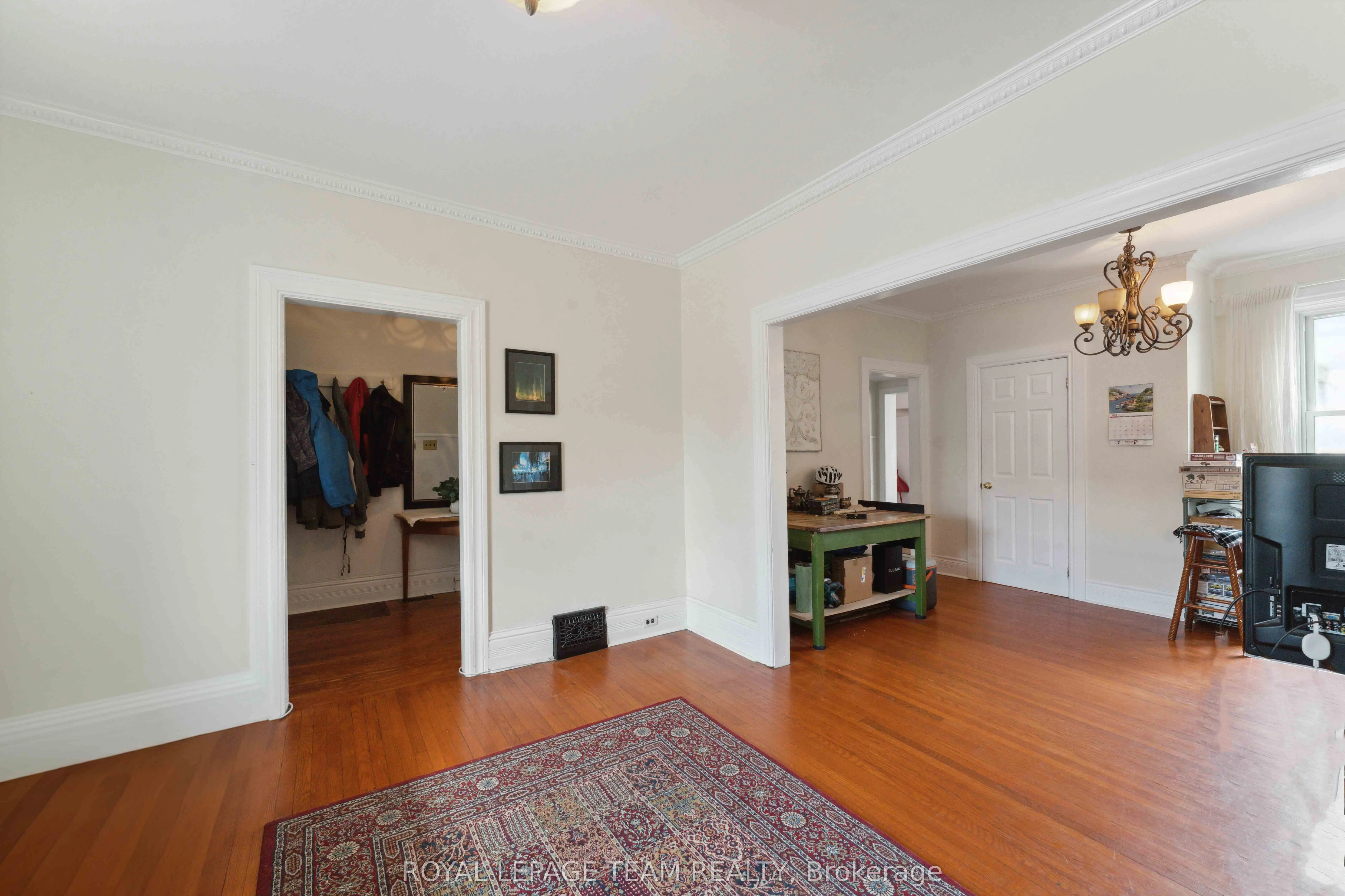 235 Cambridge Street N