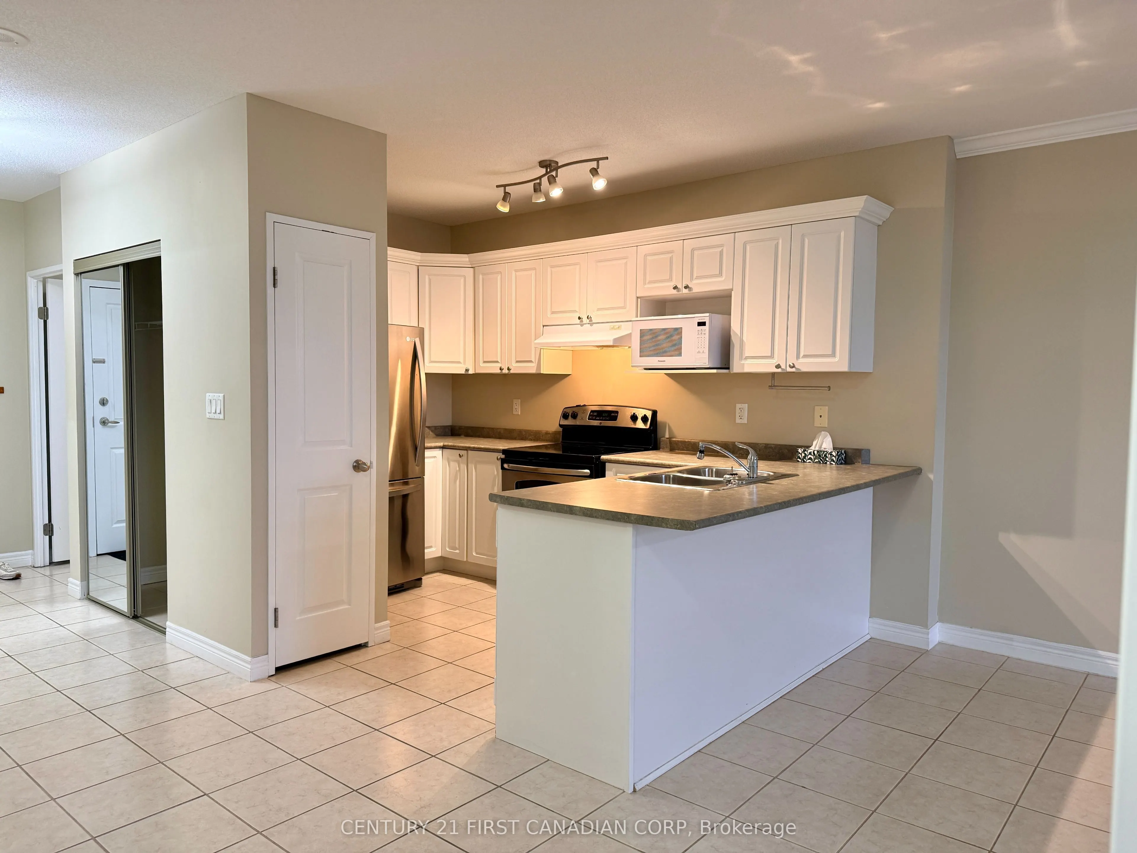 353 Commissioners Road W, #1109