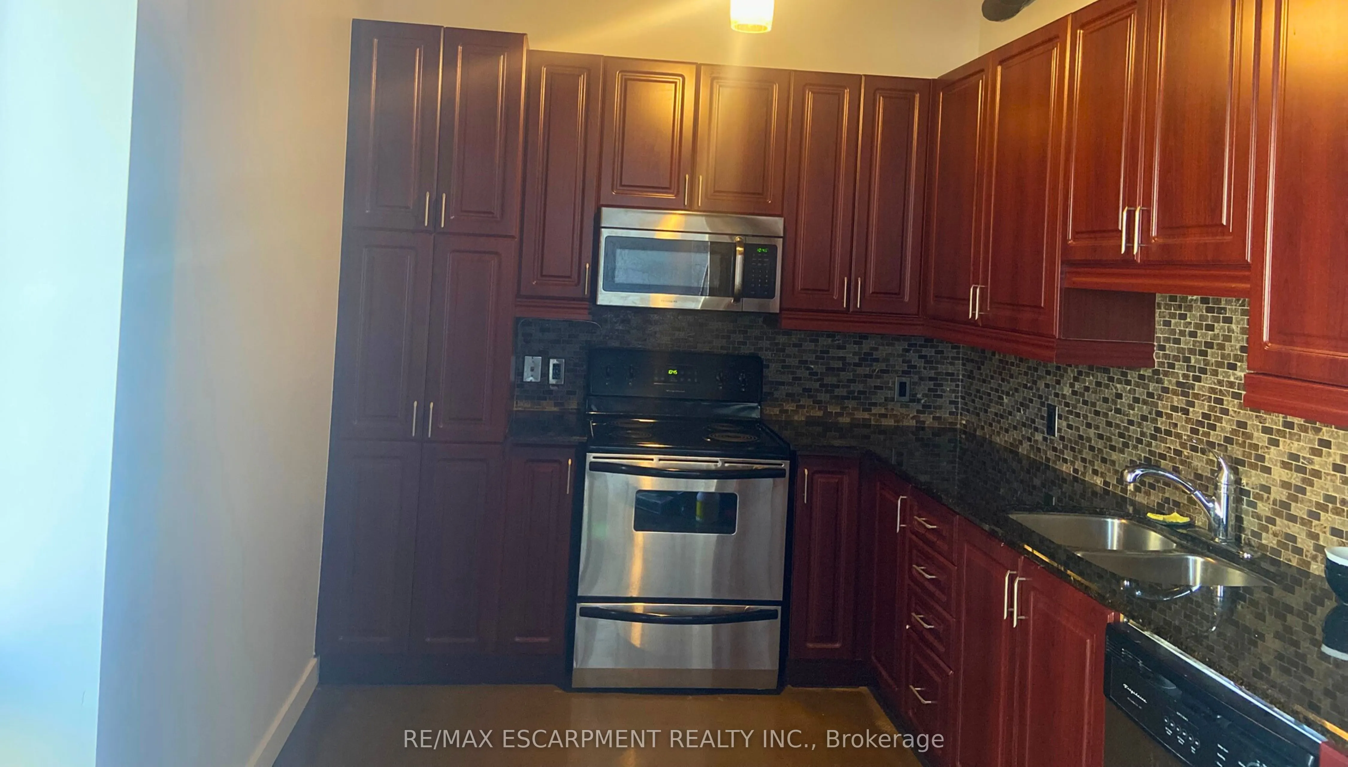 66 Bay Street S, #715