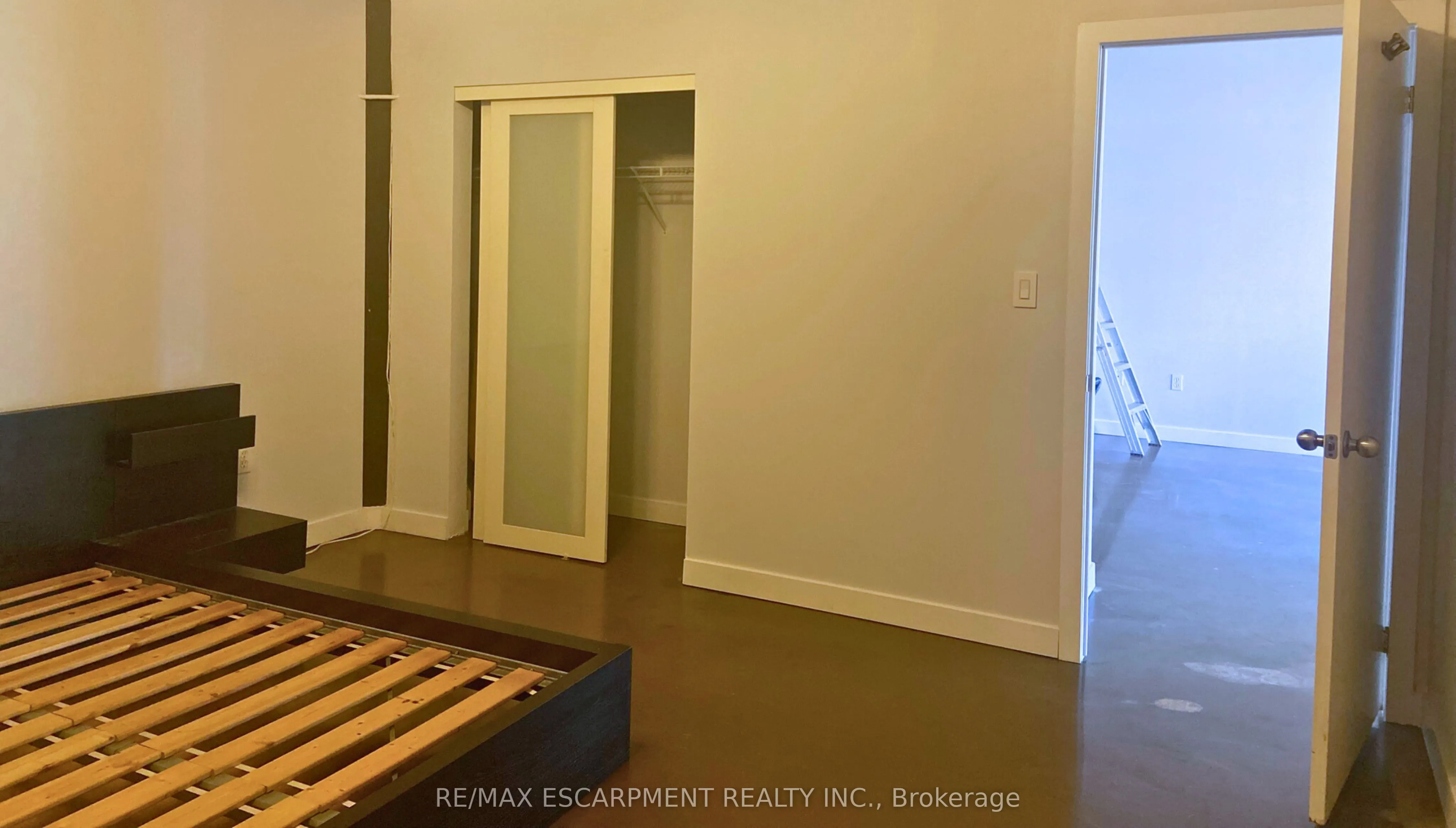 66 Bay Street S, #715