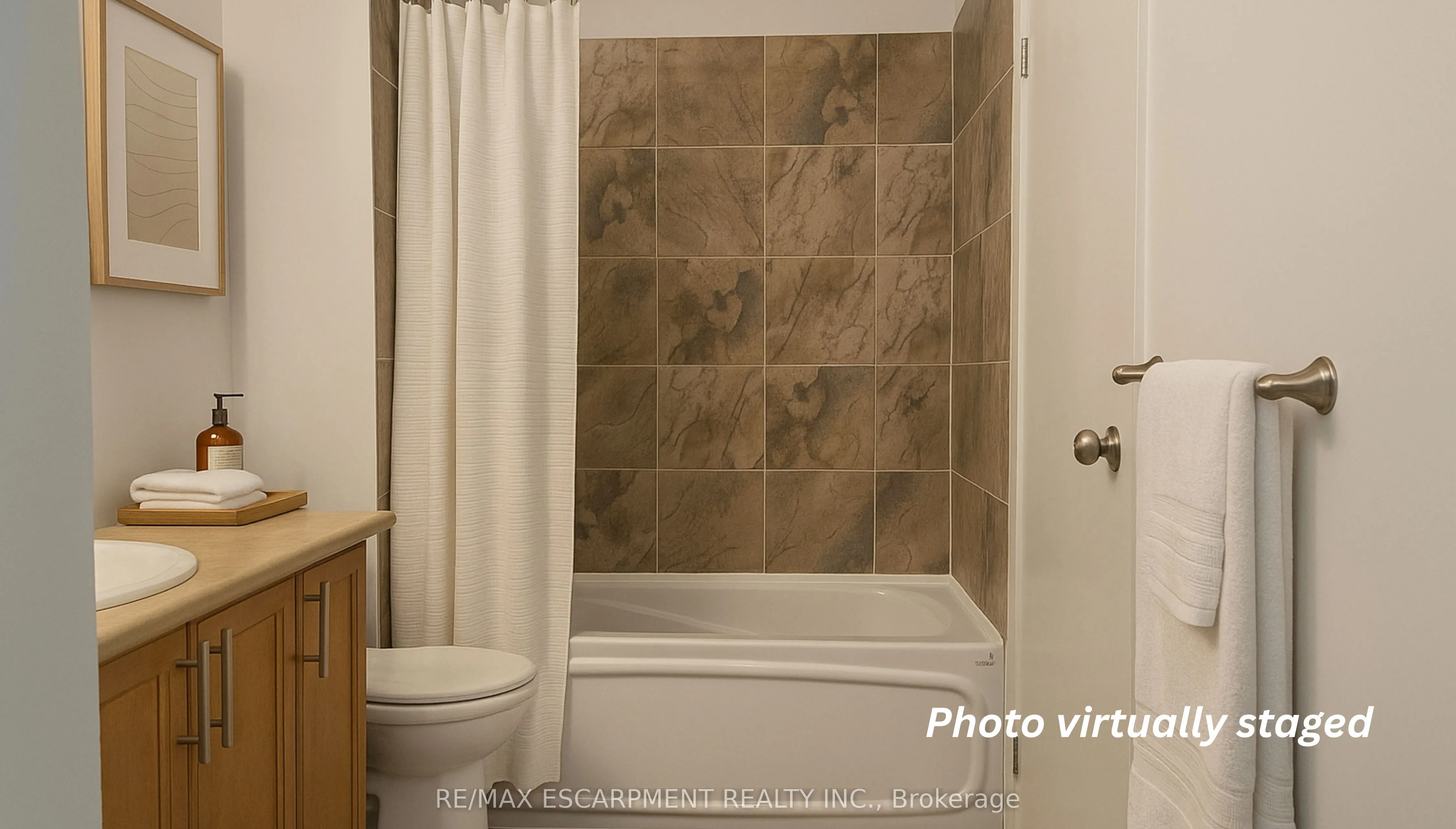 66 Bay Street S, #715