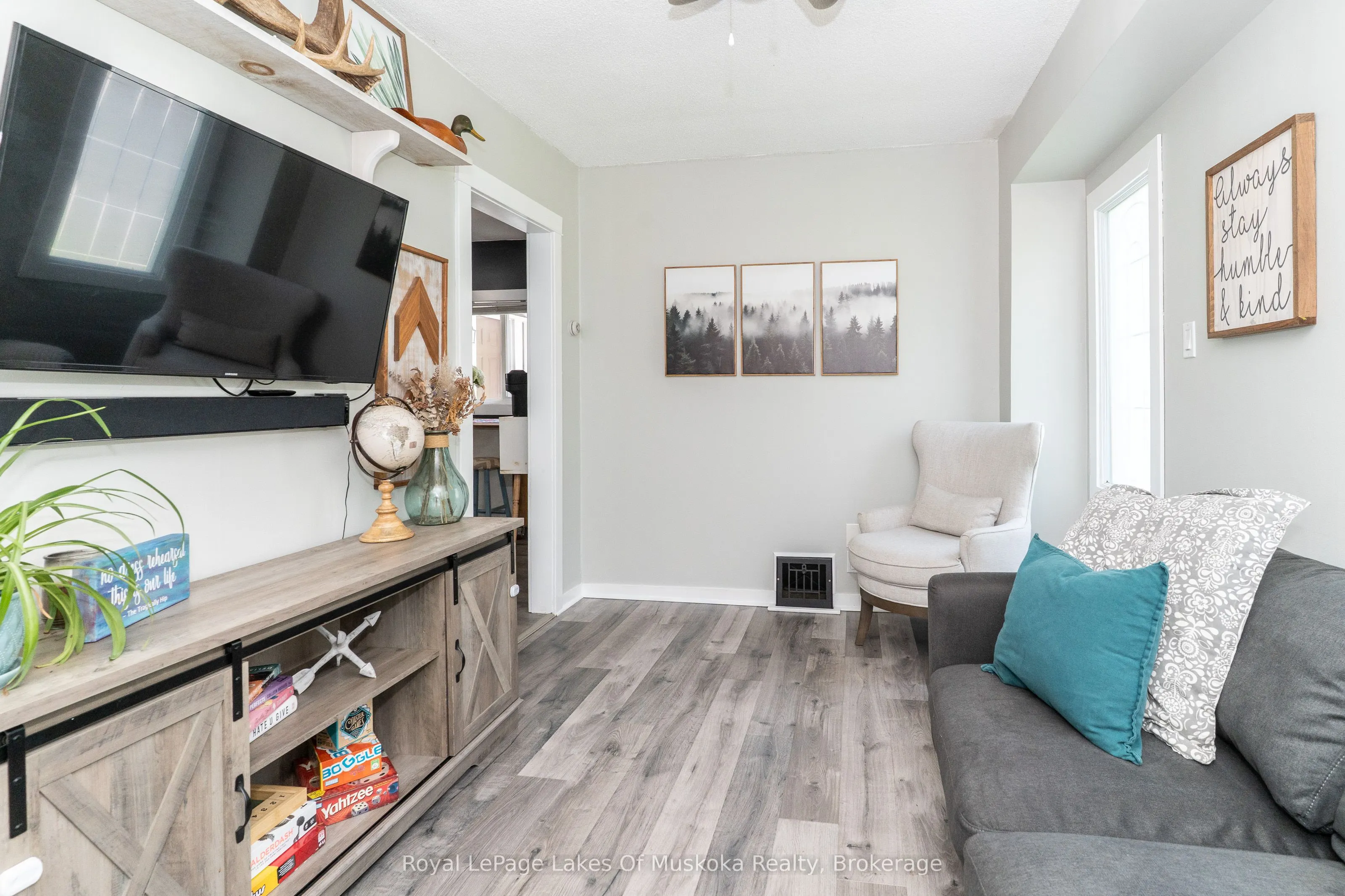 31 Florence Street W