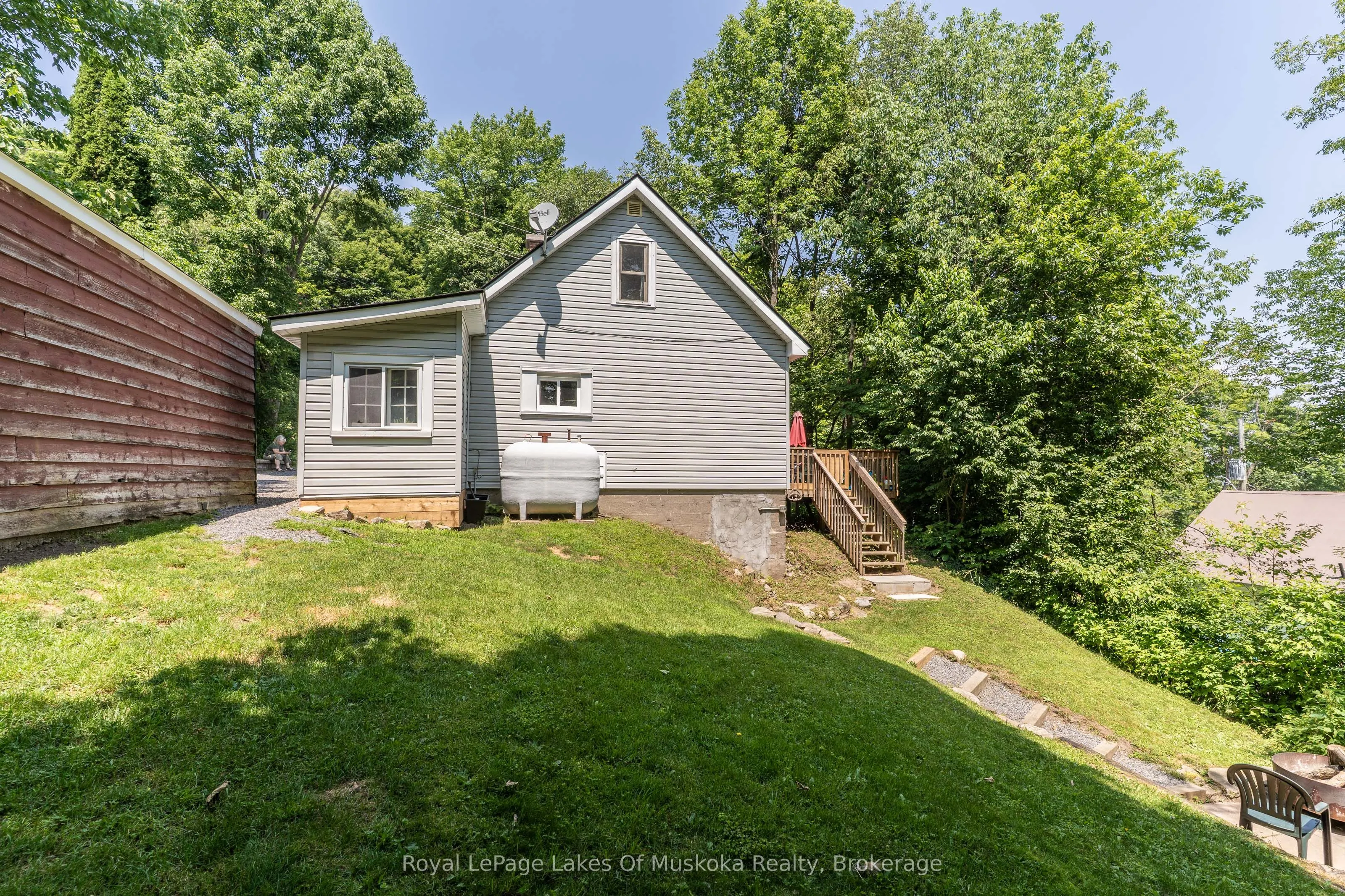 31 Florence Street W