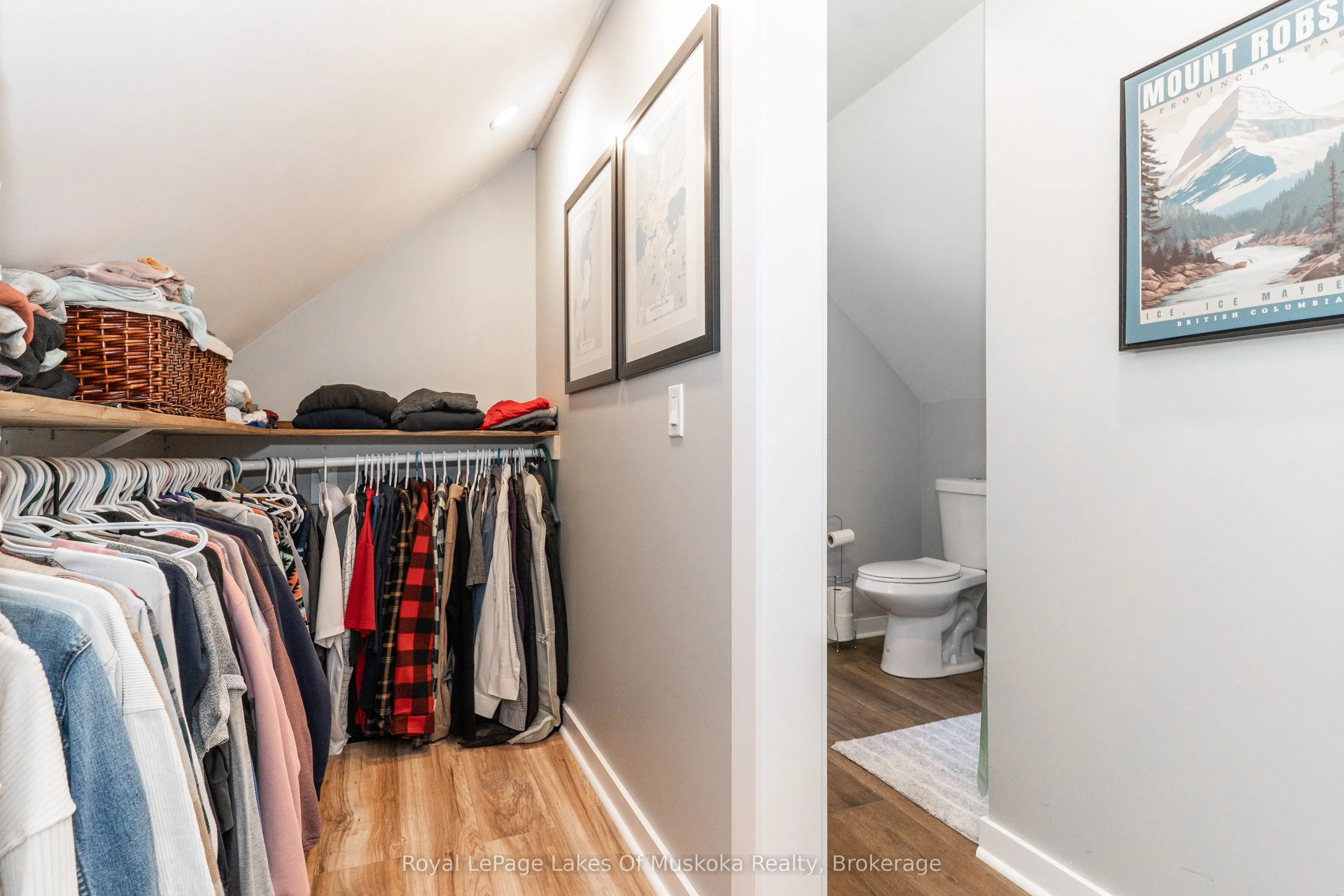 31 Florence Street W