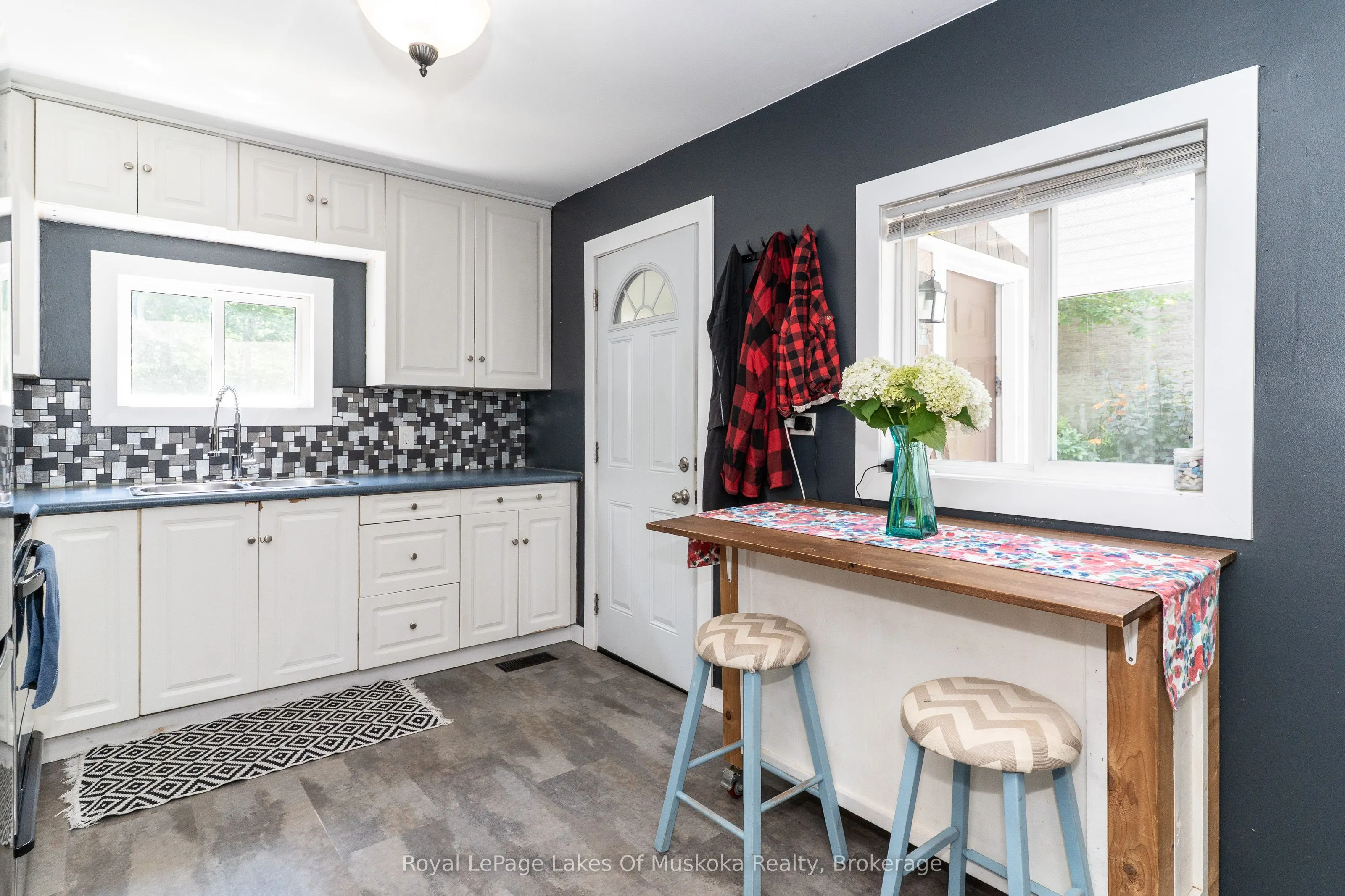 31 Florence Street W