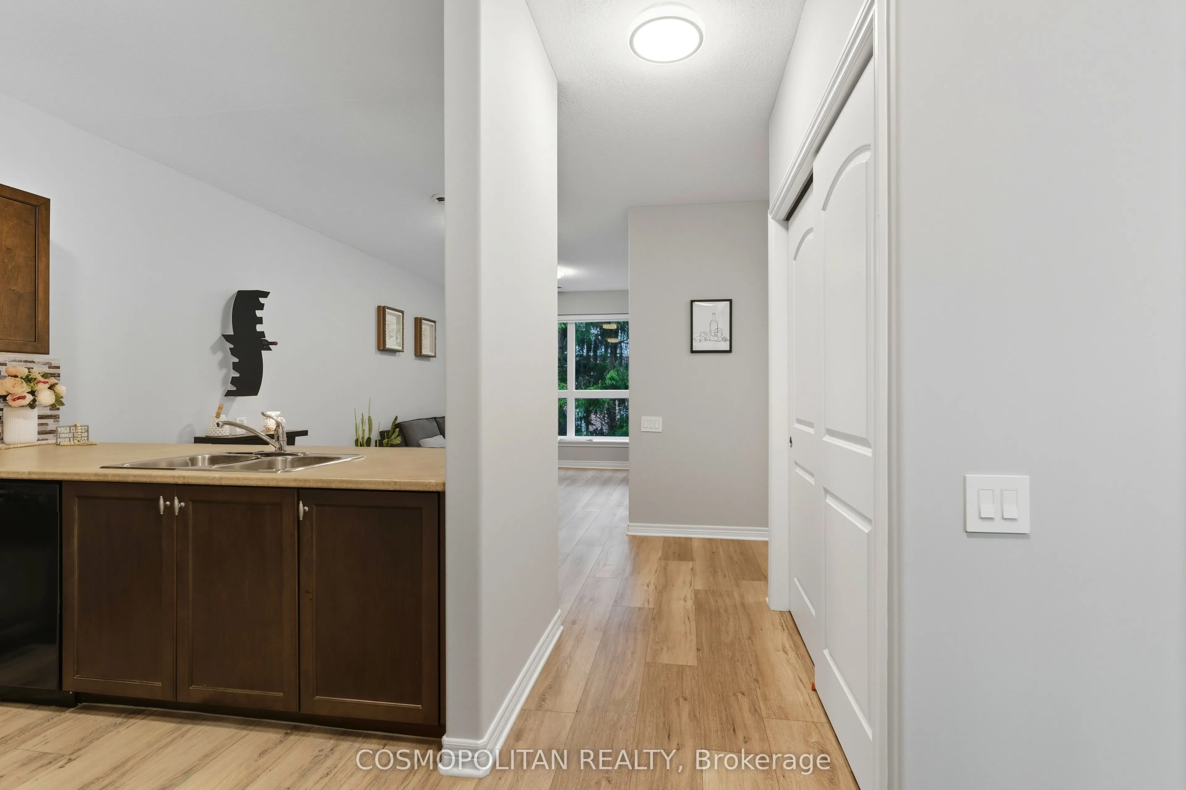 2799 St. Paul Avenue, #204