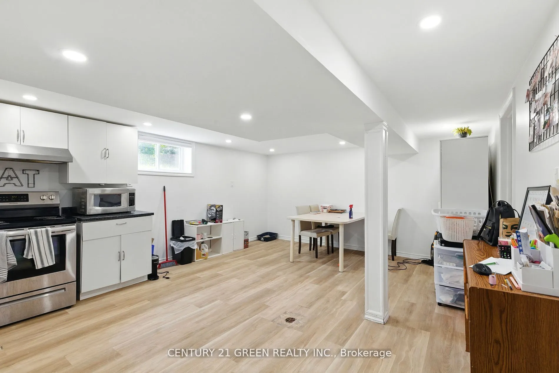 42 Bloomfield Avenue