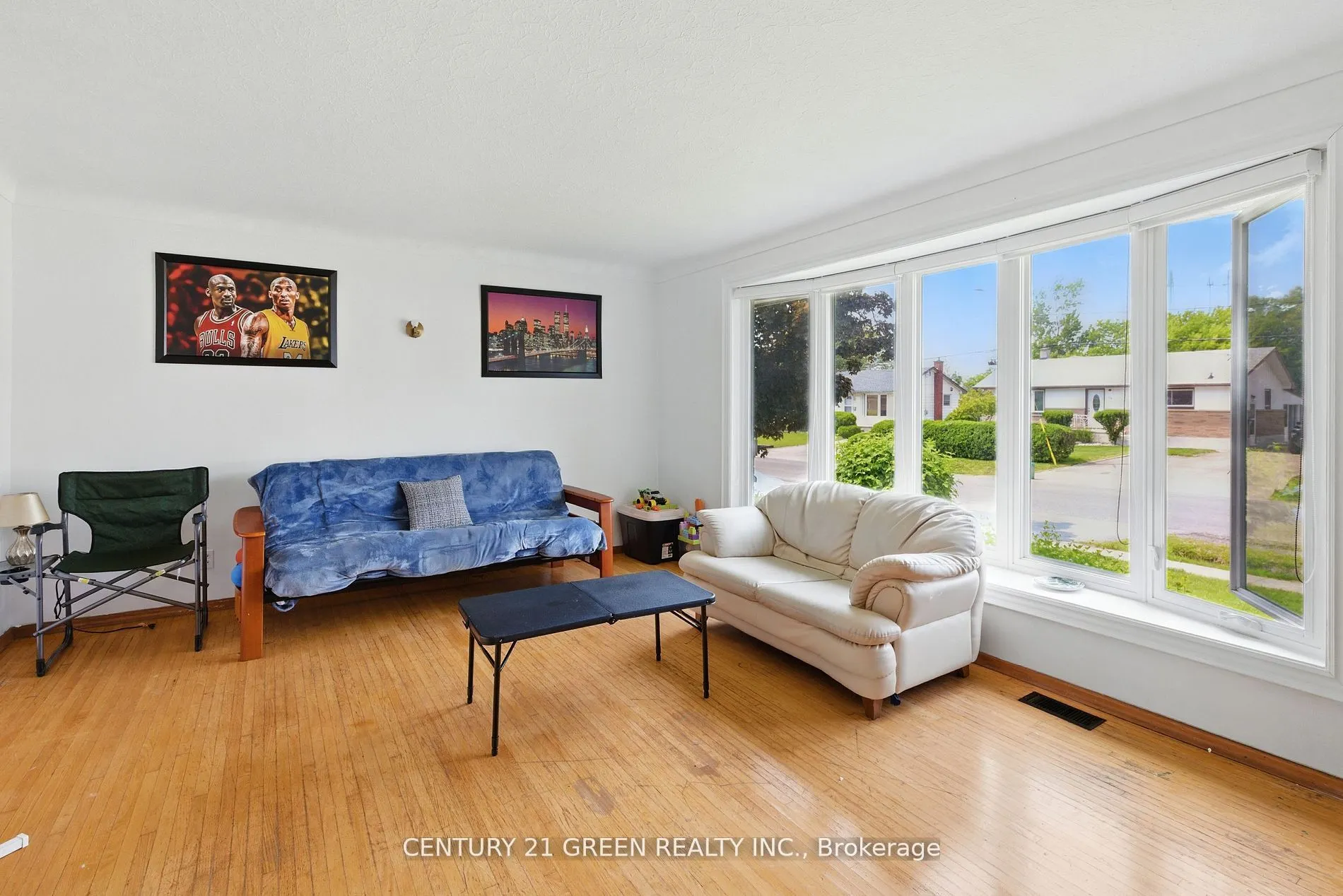 42 Bloomfield Avenue