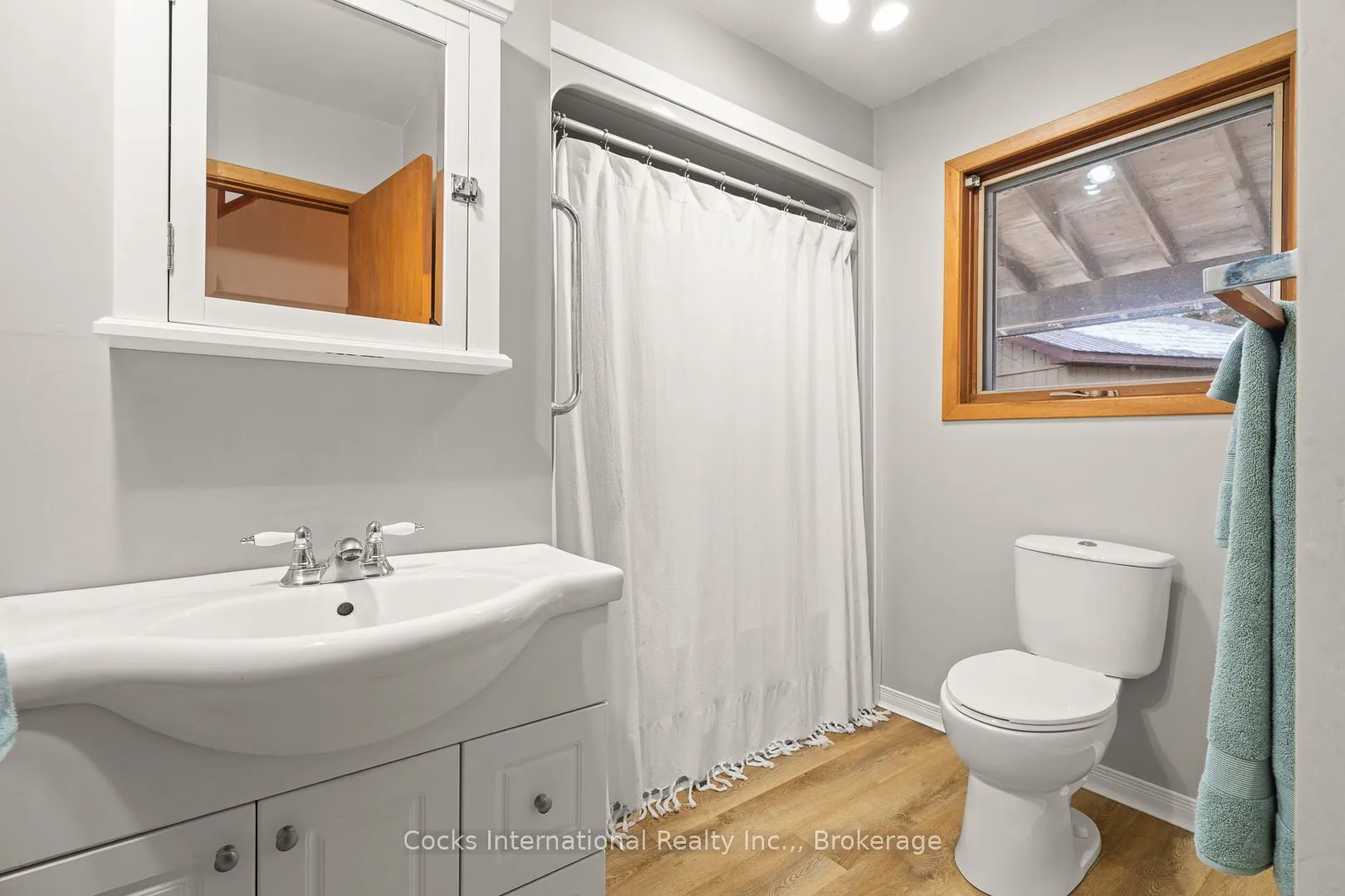 621 Chapman Strong Road